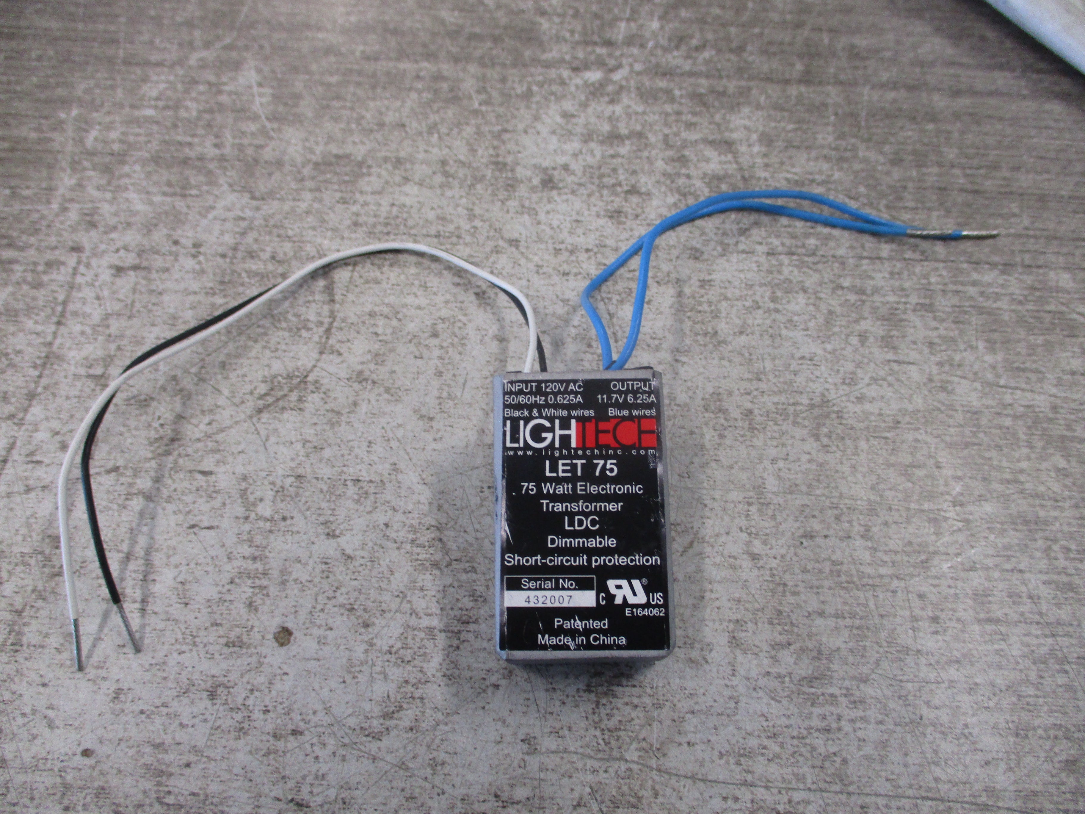 Lightech Electronic Transformer LET 75 75W Input: 120VAC 50/60Hz 0.625A Output: 11.7V 6.25A Used