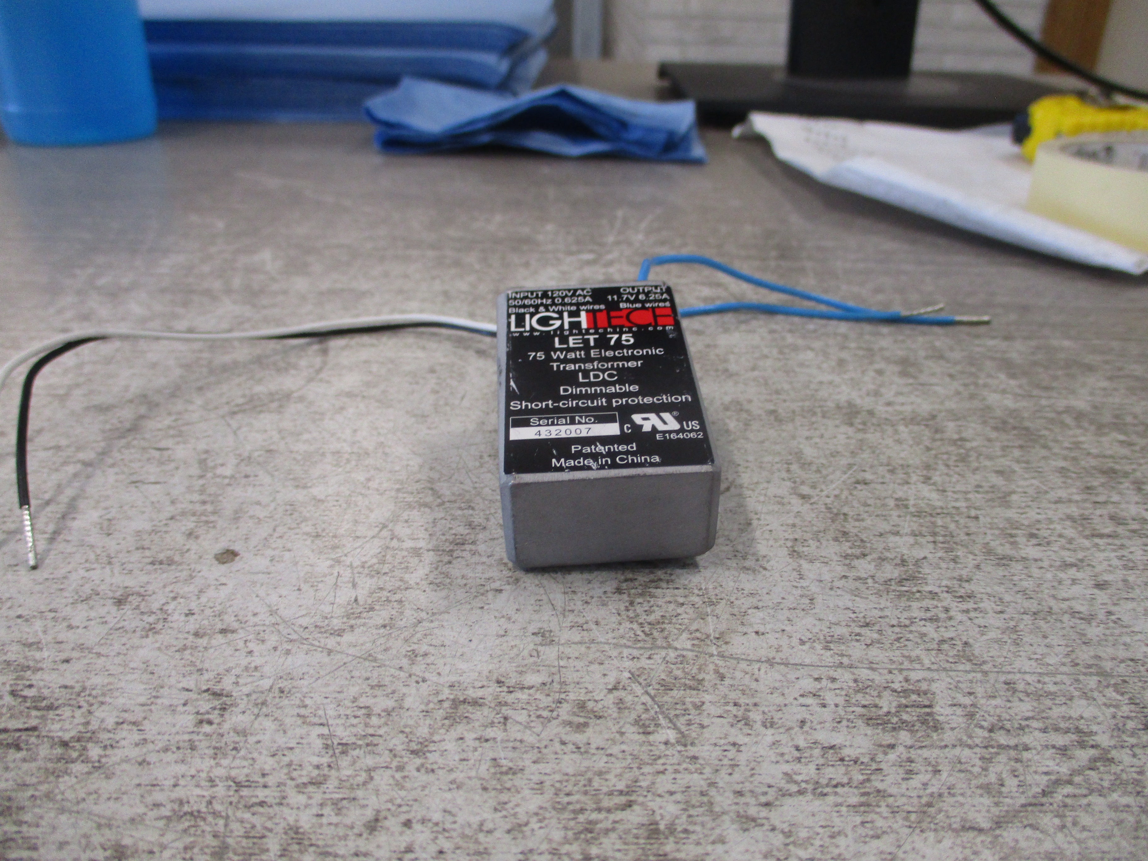 Lightech Electronic Transformer LET 75 75W Input: 120VAC 50/60Hz 0.625A Output: 11.7V 6.25A Used