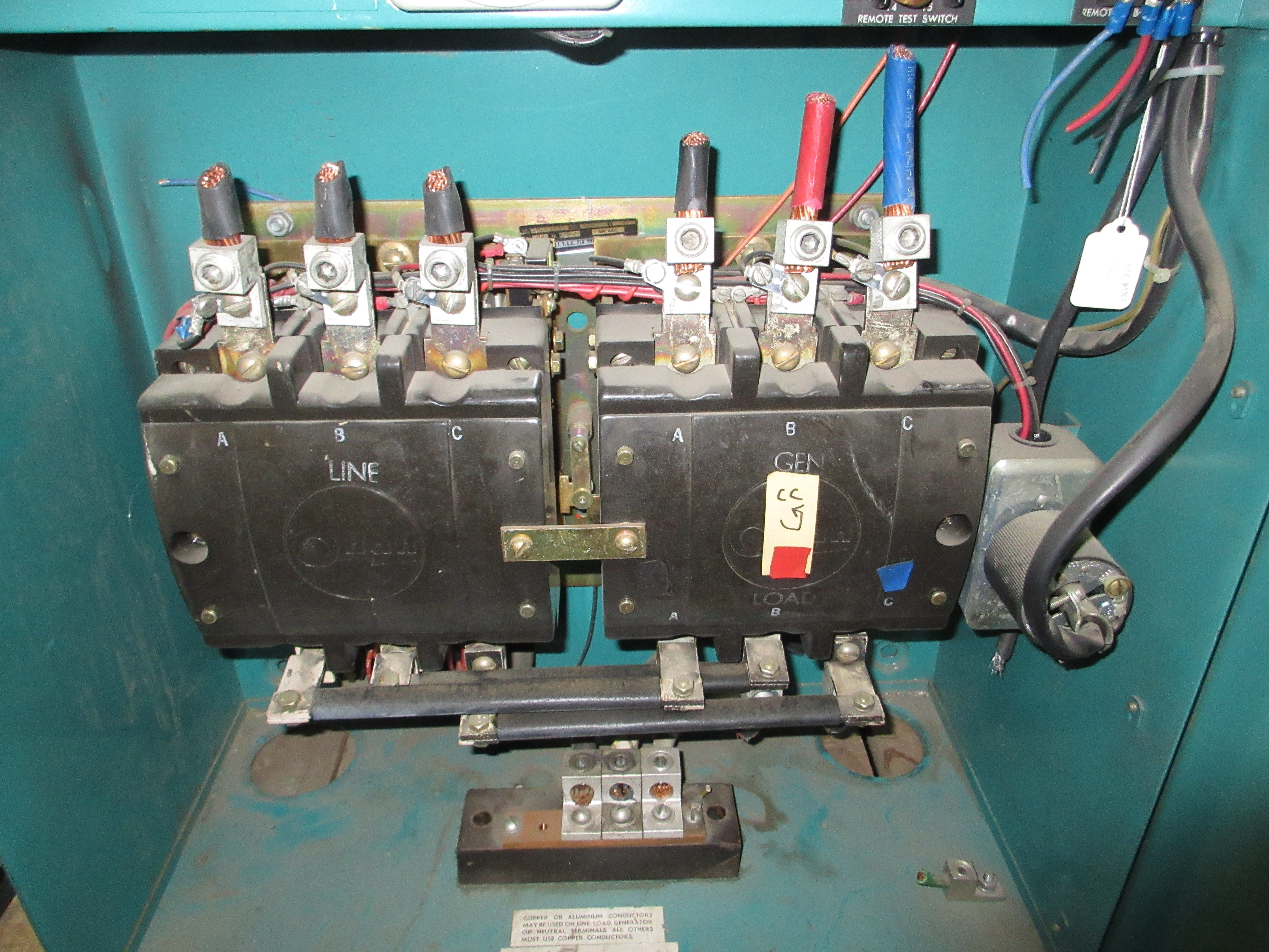 Onan Automatic Transfer Switch LTDU200-4/11280E 200A 120/208V 3Ph 4W 60Hz Used