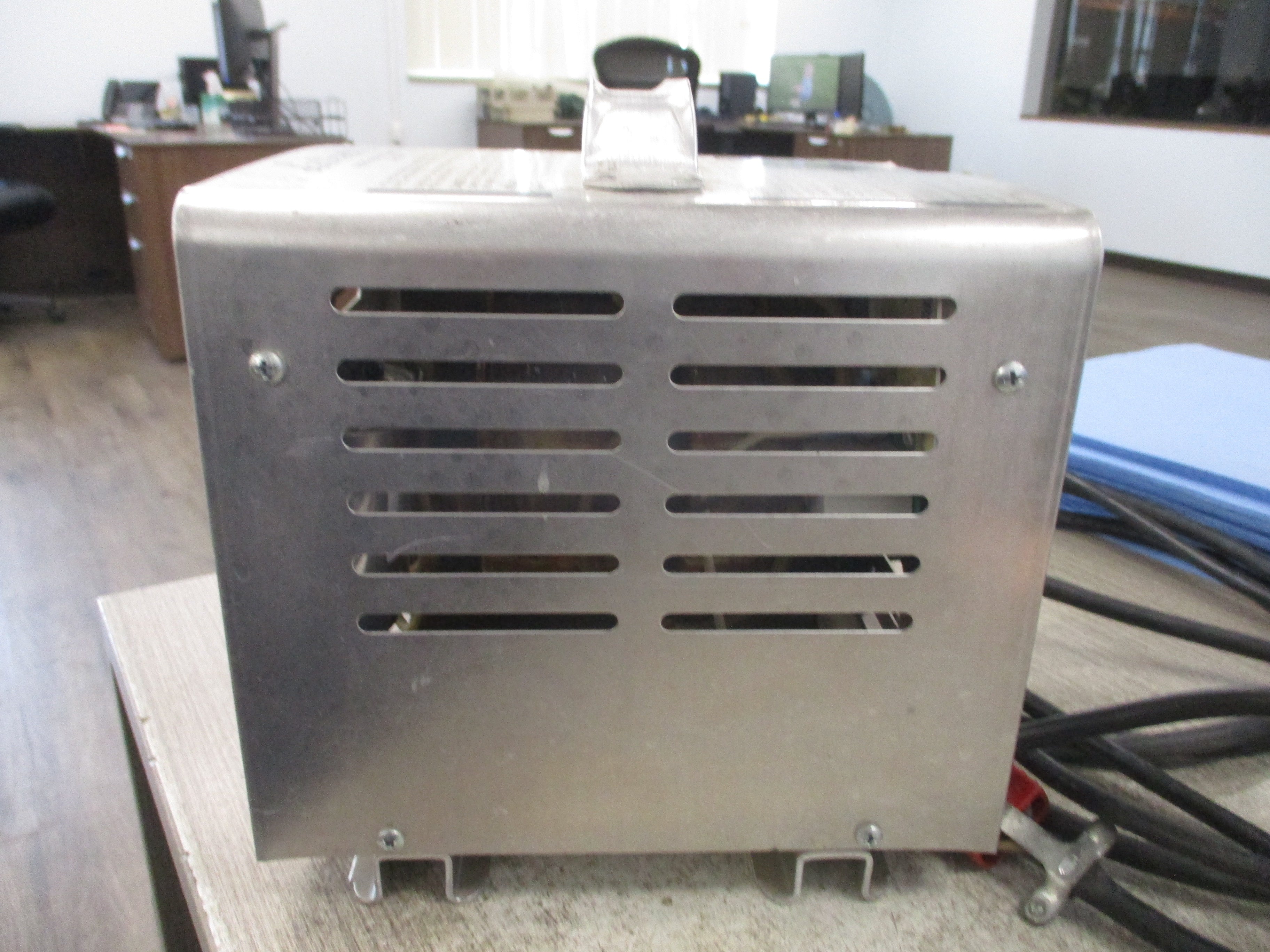 Lester Electrical Lestronic II Battery Charger 24LC25-8ET Input: 115VAC 60Hz 1Ph 9A Output: 24VDC 25A Used