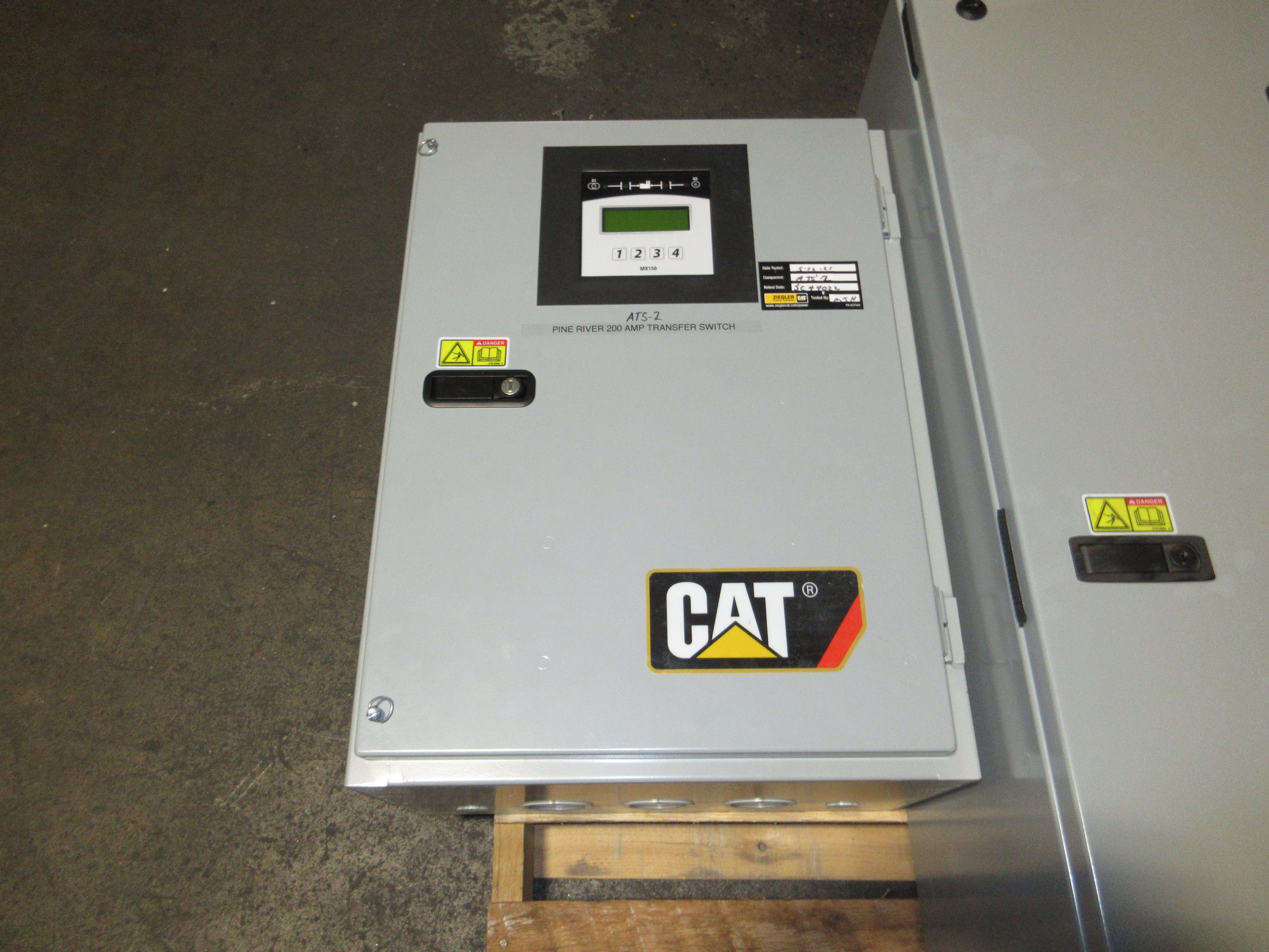 CAT Automatic Transfer Switch CTG 200A 277/480V 3Ph 60Hz Used