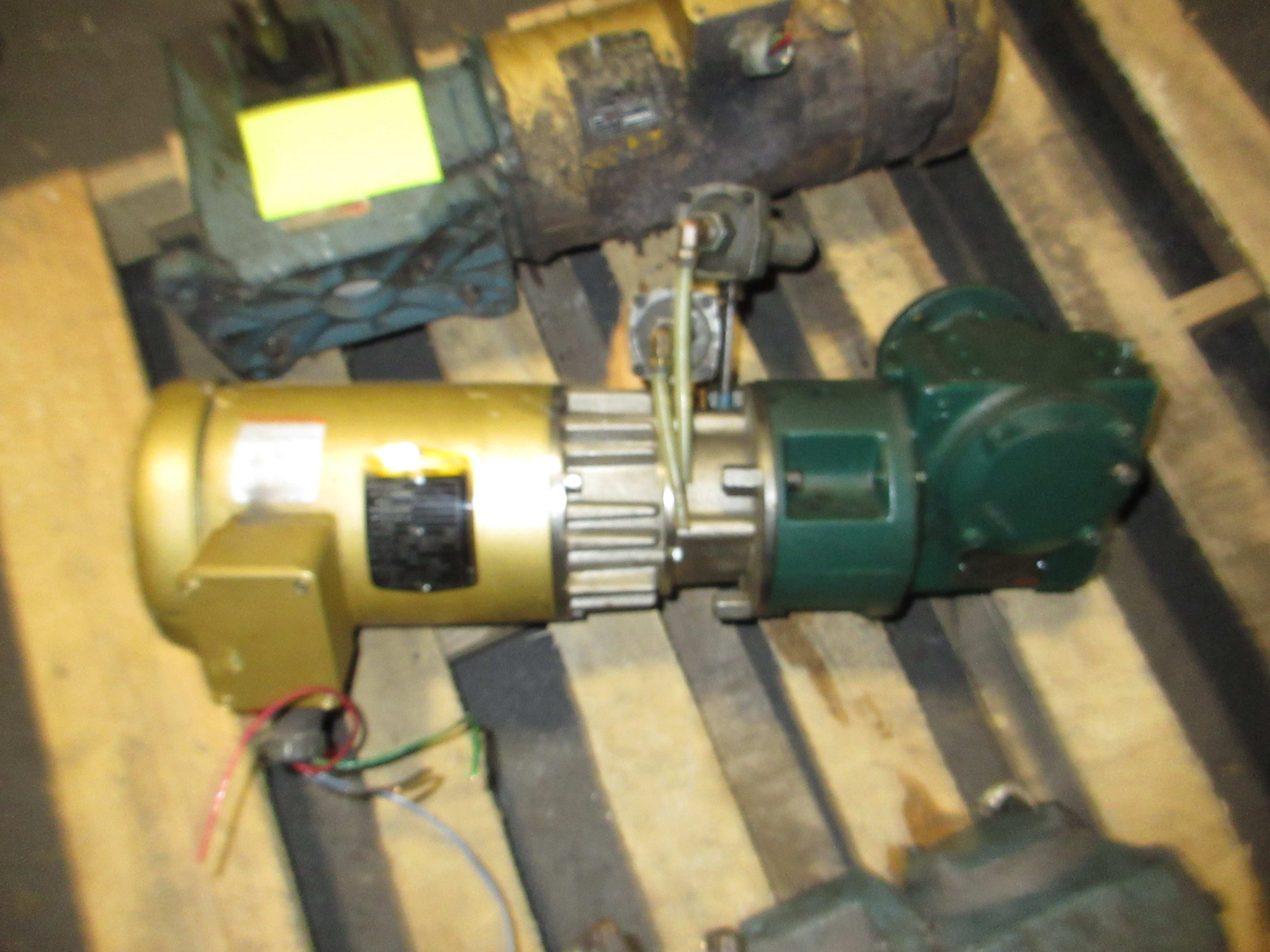 Master Power Transmission Gearmotor 8004567001LX 2HP 1800 RPM In Used