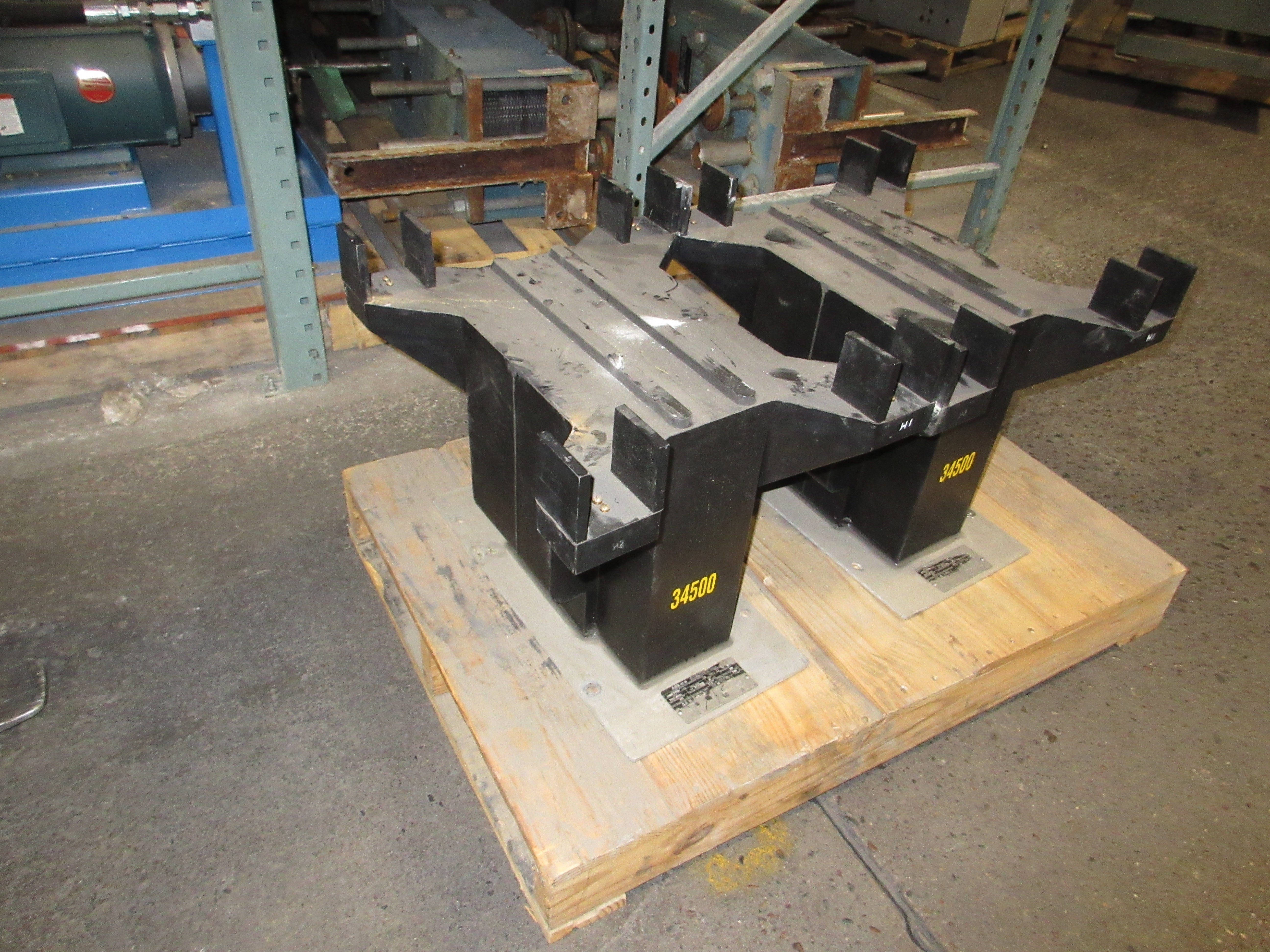 ABB VIZ-20 Voltage Transformer 7883A60G01 Pri: 34500V Ratio 300:1 60Hz 200kV BIL