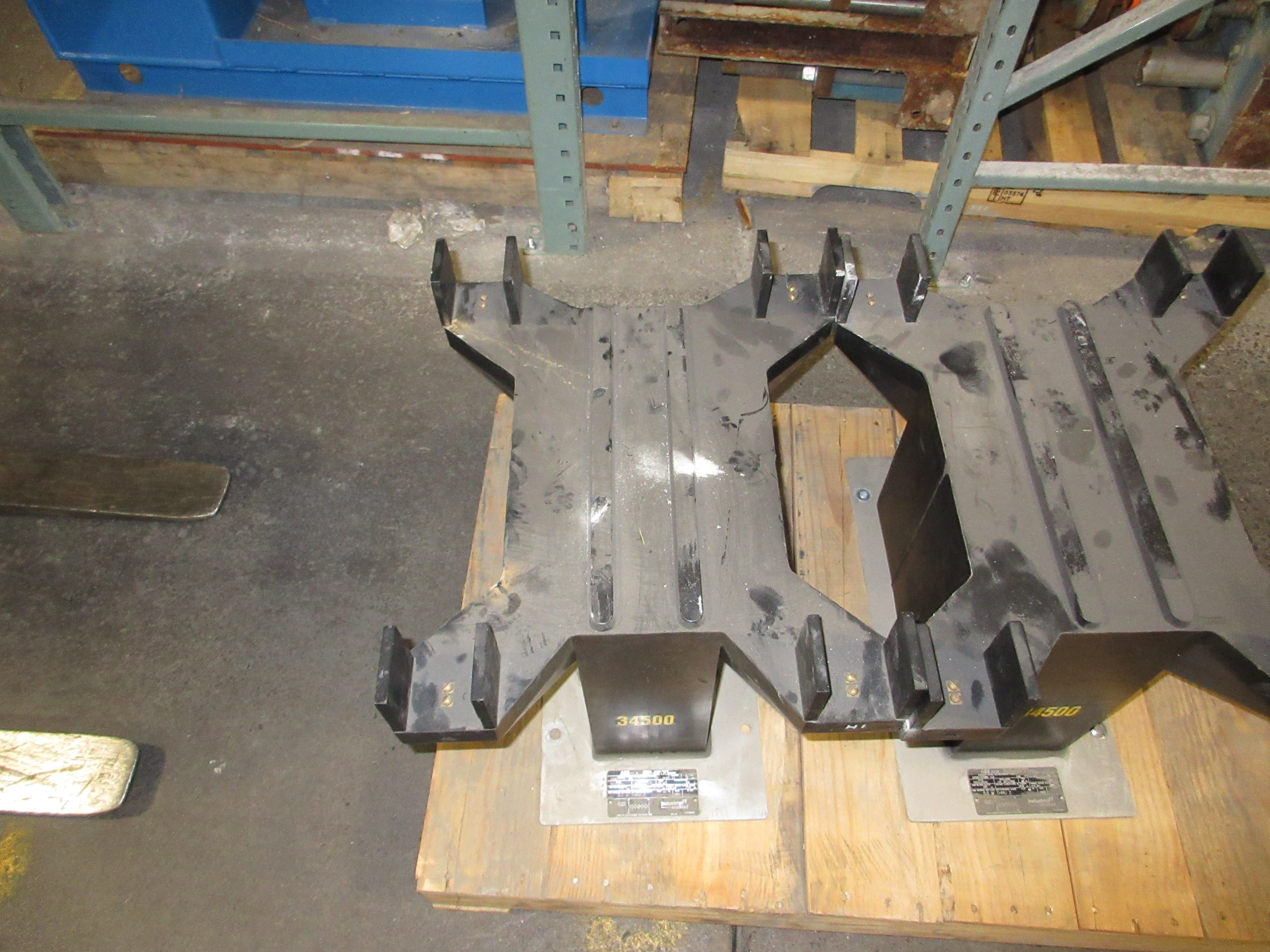 ABB VIZ-20 Voltage Transformer 7883A60G01 Pri: 34500V Ratio 300:1 60Hz 200kV BIL