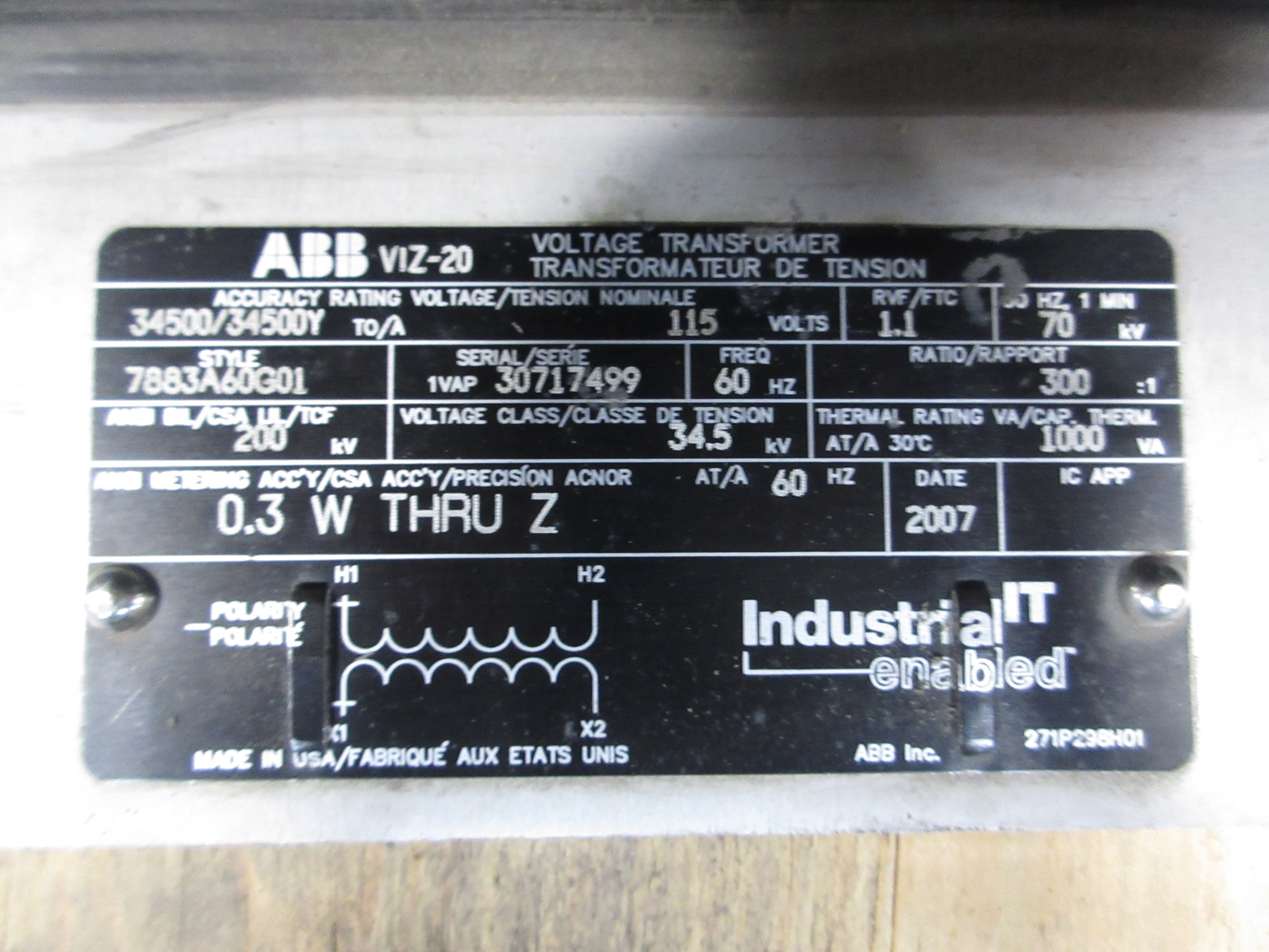 ABB VIZ-20 Voltage Transformer 7883A60G01 Pri: 34500V Ratio 300:1 60Hz 200kV BIL