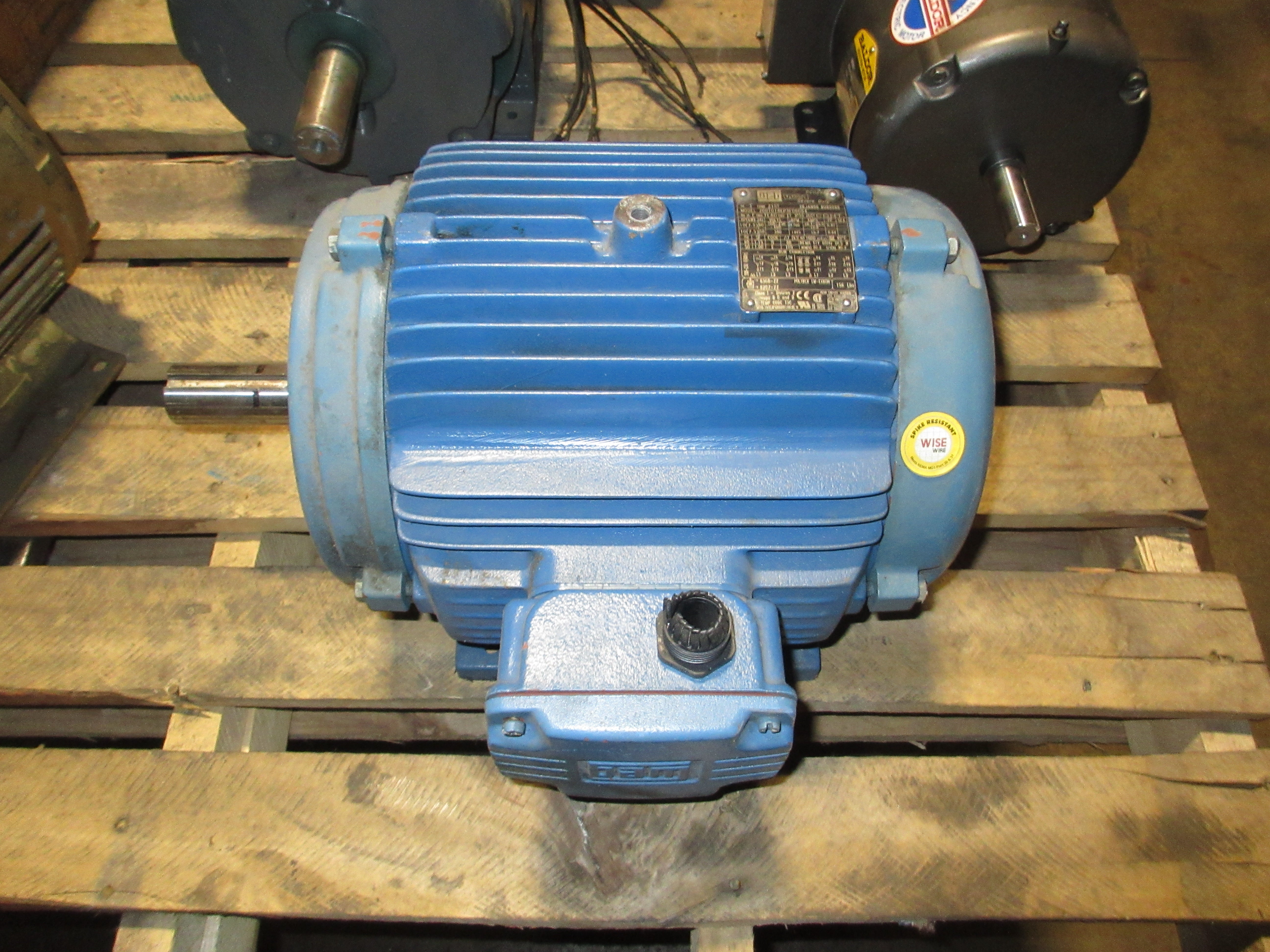 WEG Motor Z001018EP3F06084 10HP 1800RPM 208-230/460V 28.4-25.5/12.8A Used