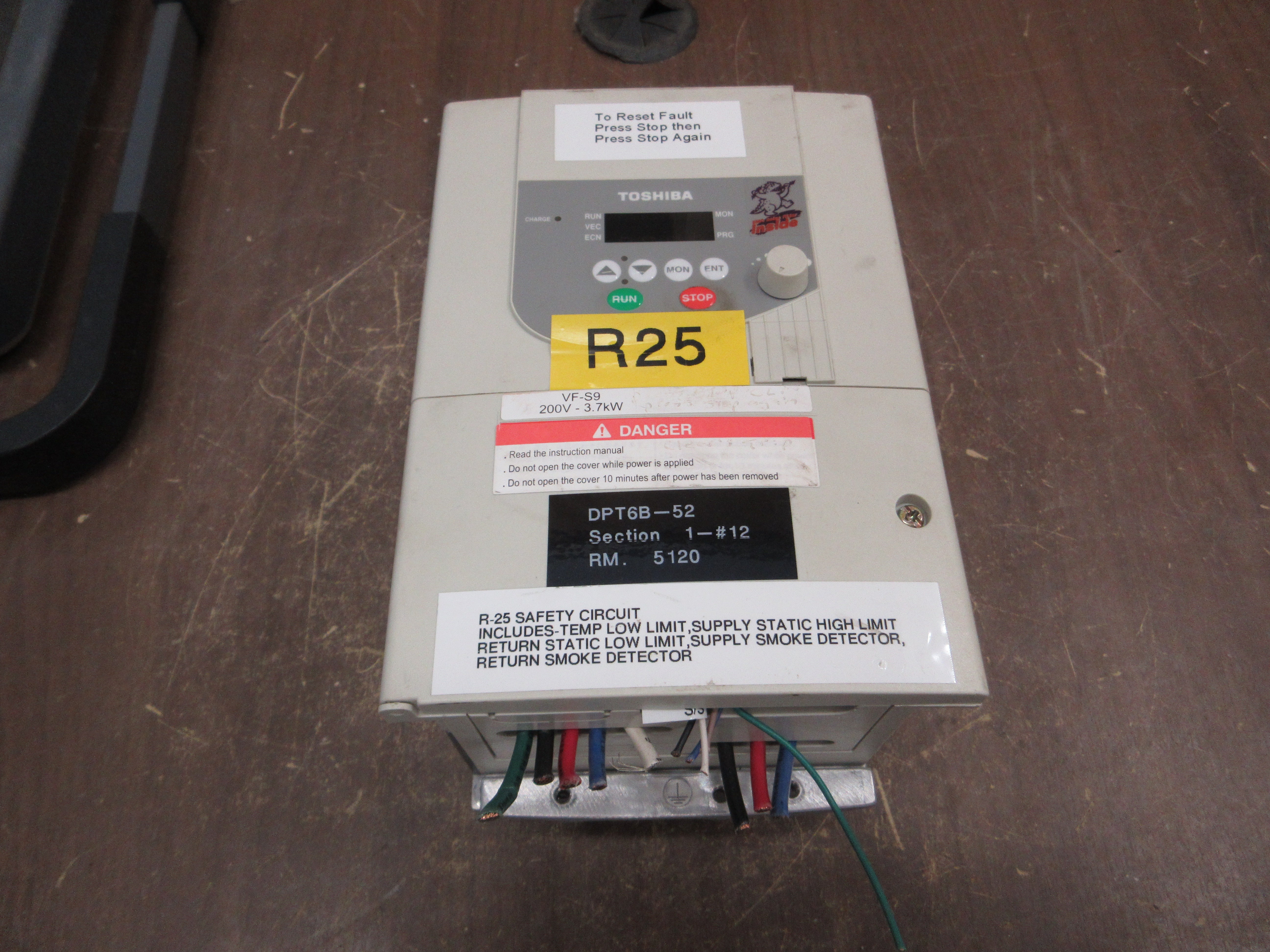 Toshiba AC Drive VFS9-2037PM-WN 5HP 3Ph Used