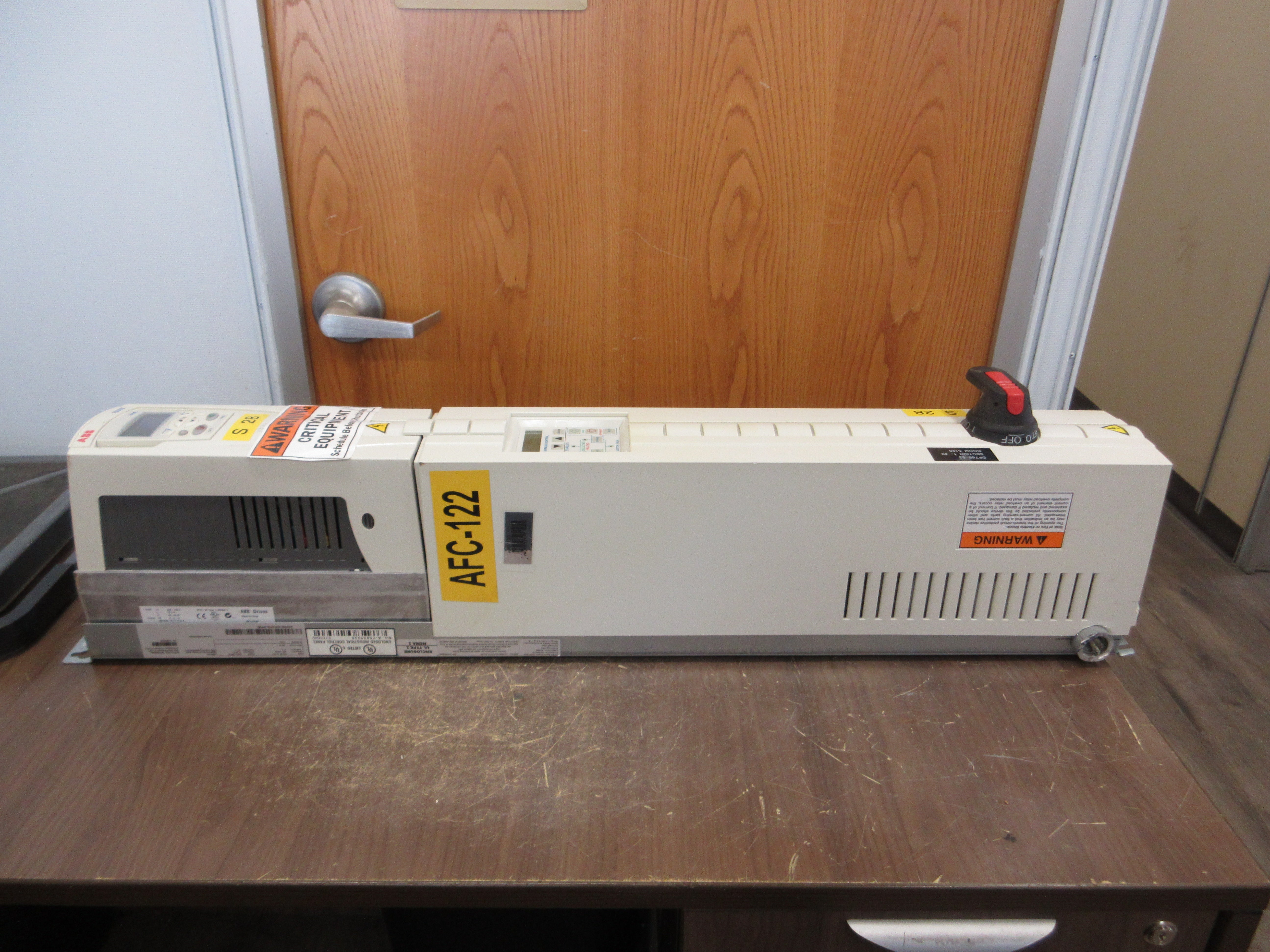 ABB ACH550 AC Drive w/ Bypass ACH550-VCR-017A-2+F267 5HP 3Ph w/ Keypad Used