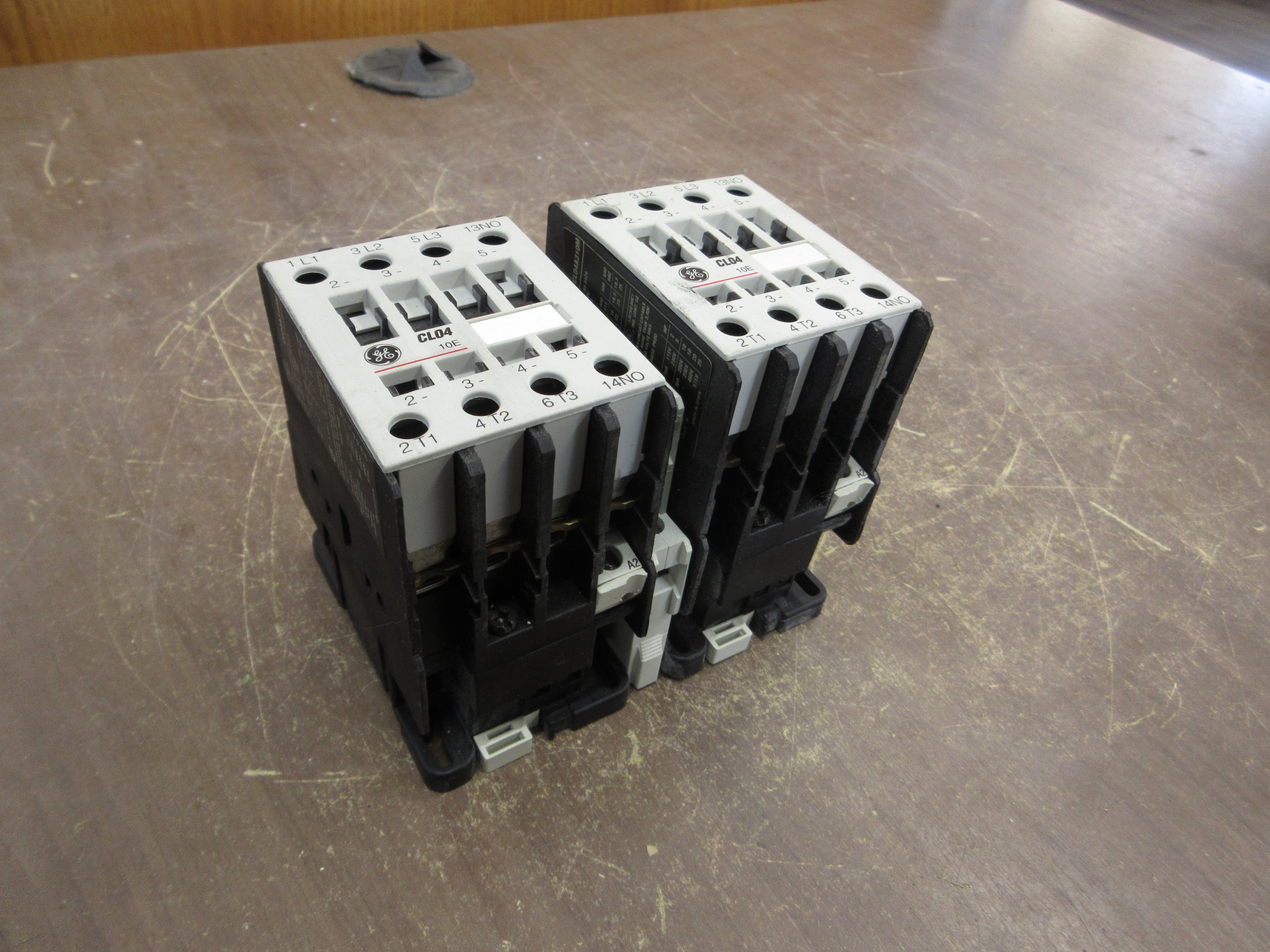 GE Reversing Contactor CL04A310M 120V Coil 54A 600V Used