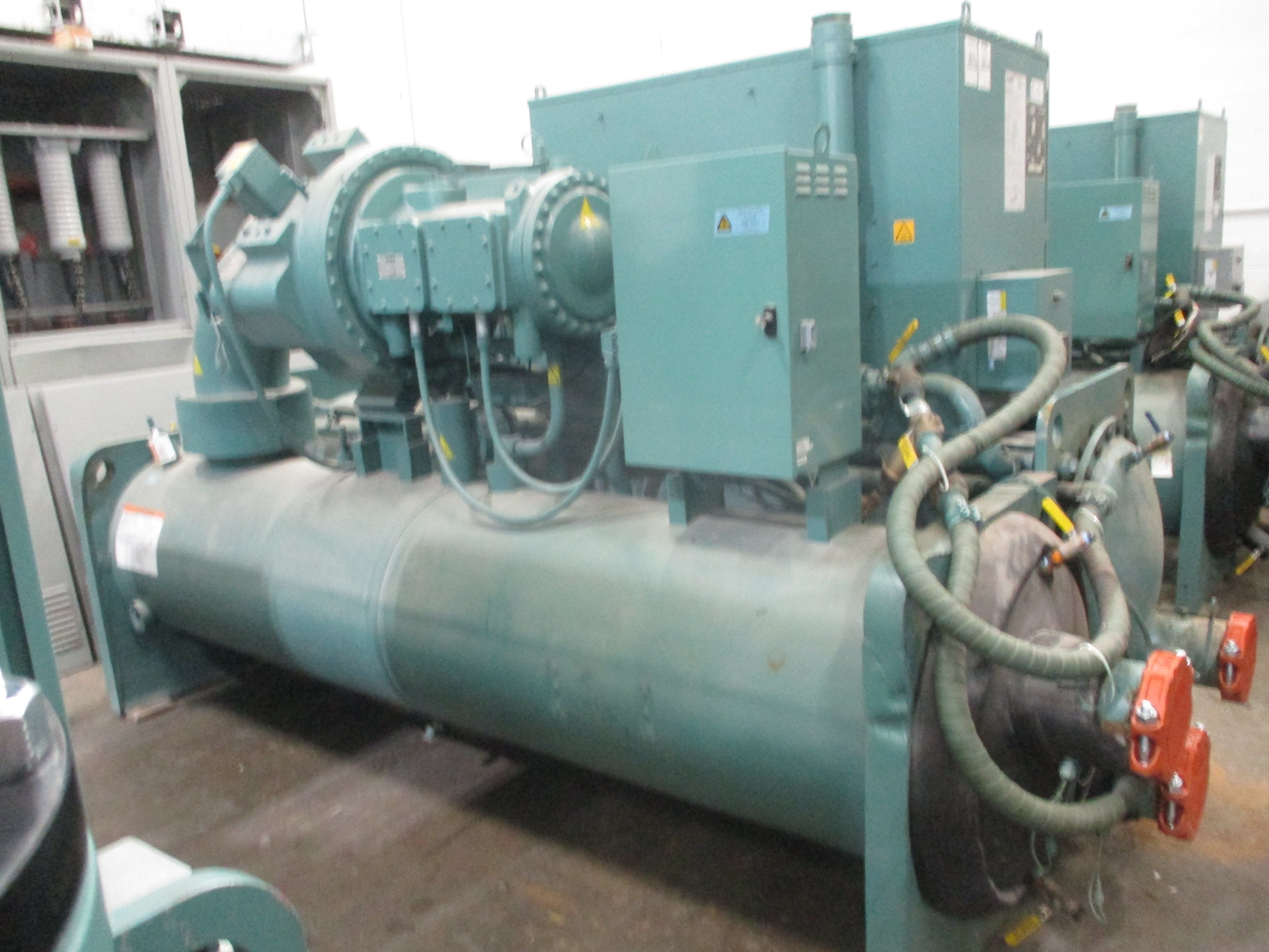 York YMC2 Water Cooled Chiller YMC2-S0967AAS 275 Ton 460V 3Ph 9,924 Operating Ho