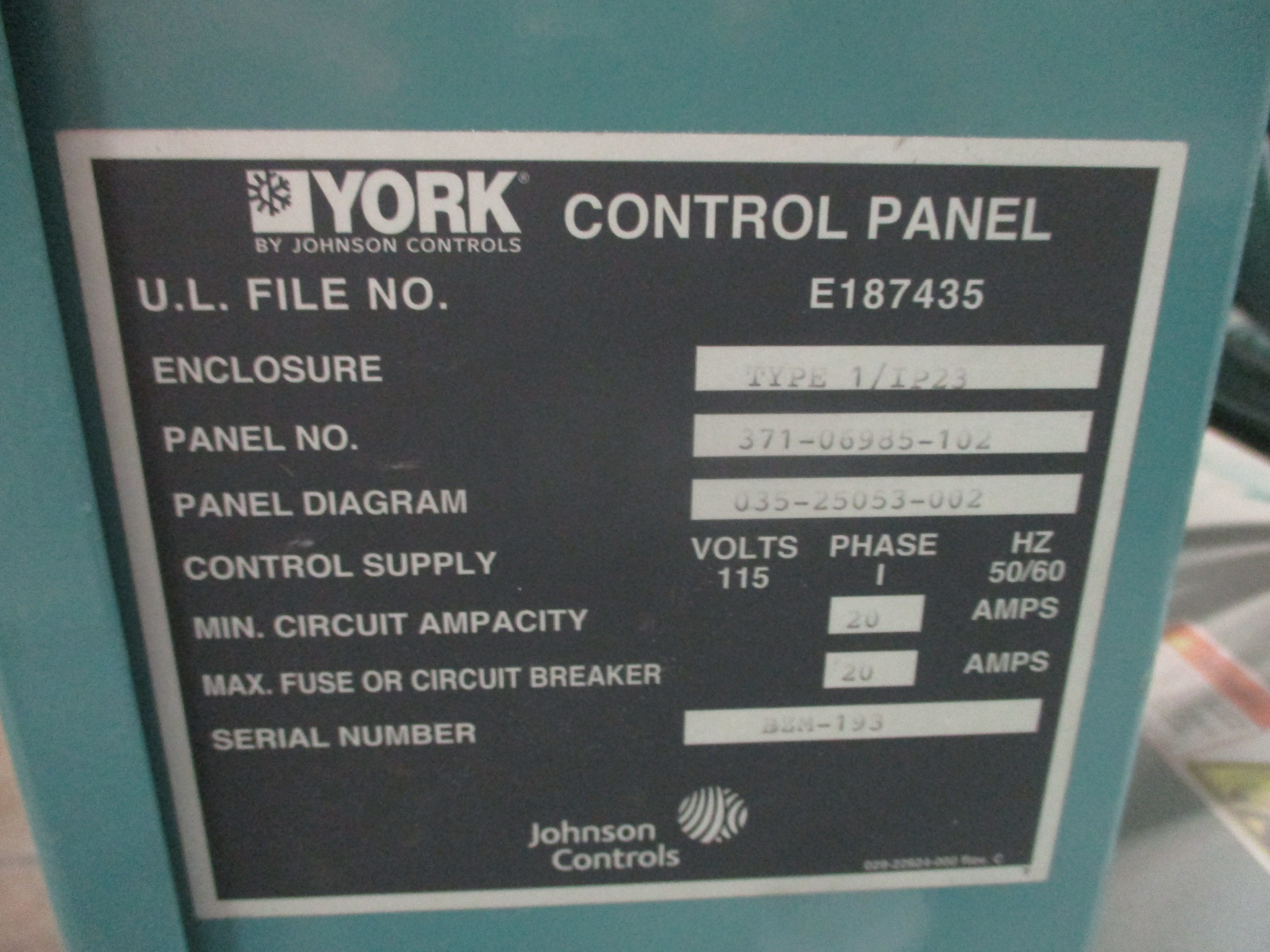 York YMC2 Water Cooled Chiller YMC2-S0967AAS 275 Ton 460V 3Ph 9,924 Operating Ho