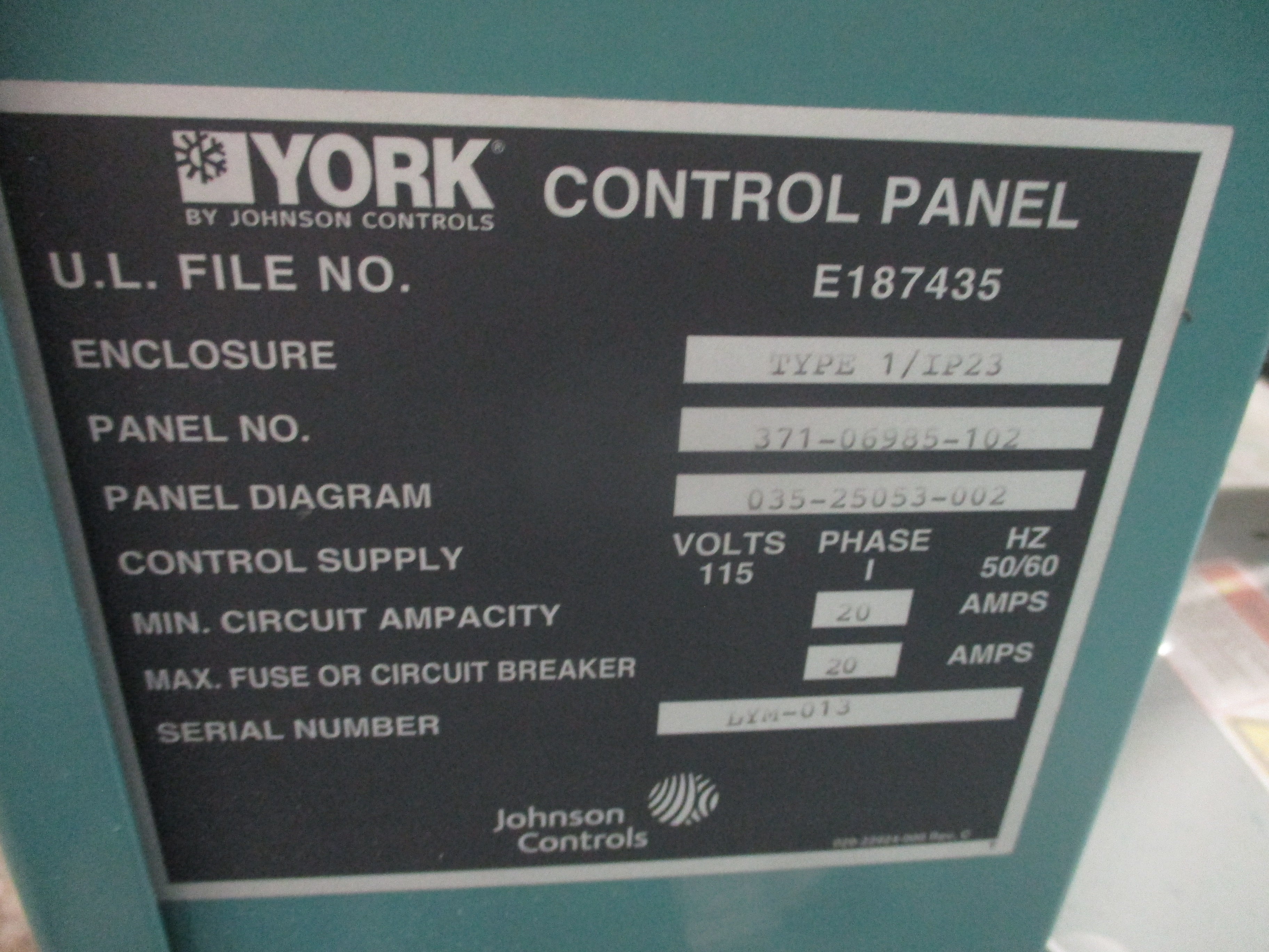 York YMC2 Water Cooled Chiller YMC2-S0967AAS 275 Ton 460V 3Ph 11,760 Operating H