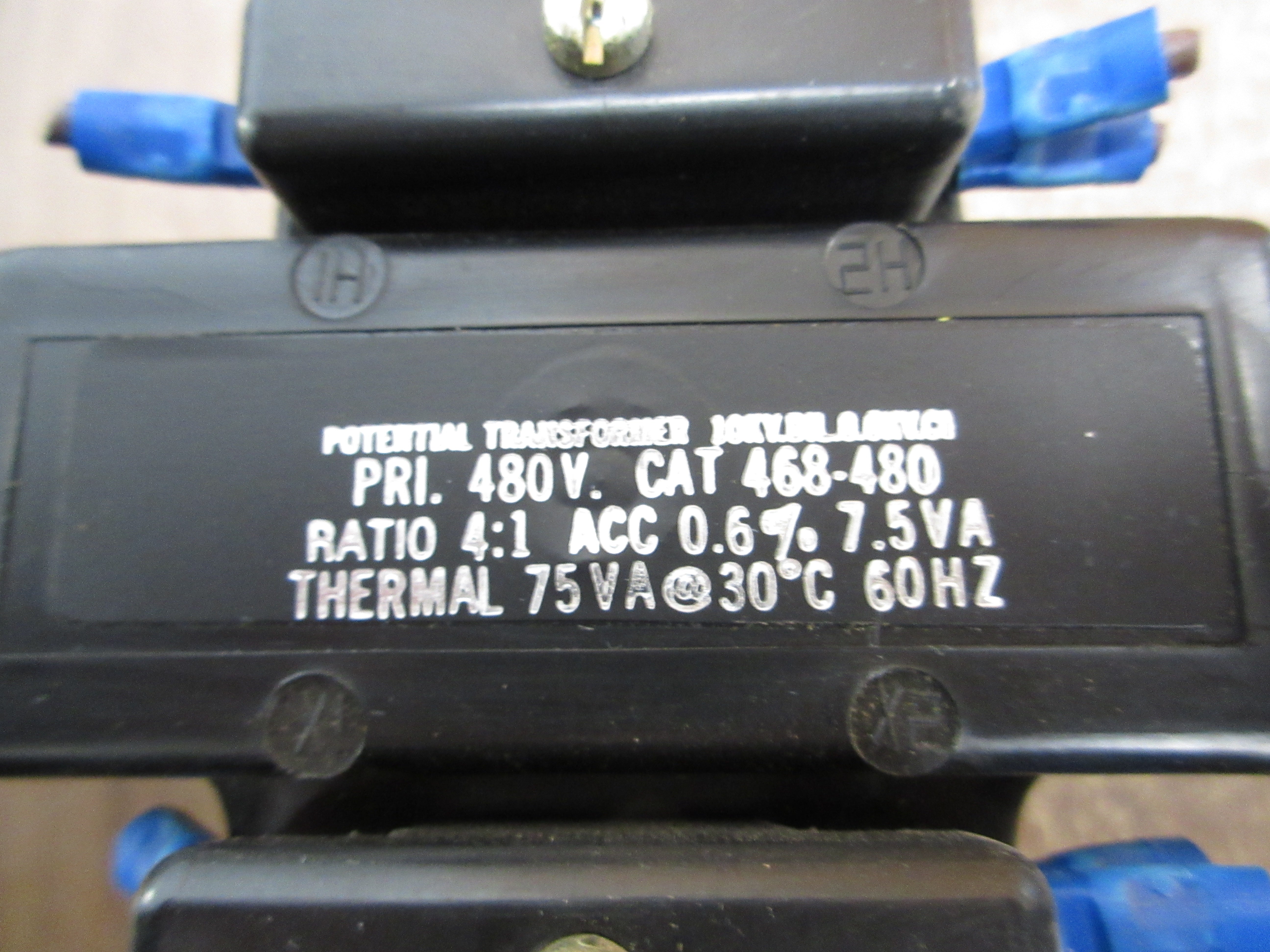 Instrument Transformers Potential Transformer 468-480 Pri: 480V Ratio 4:1 60Hz