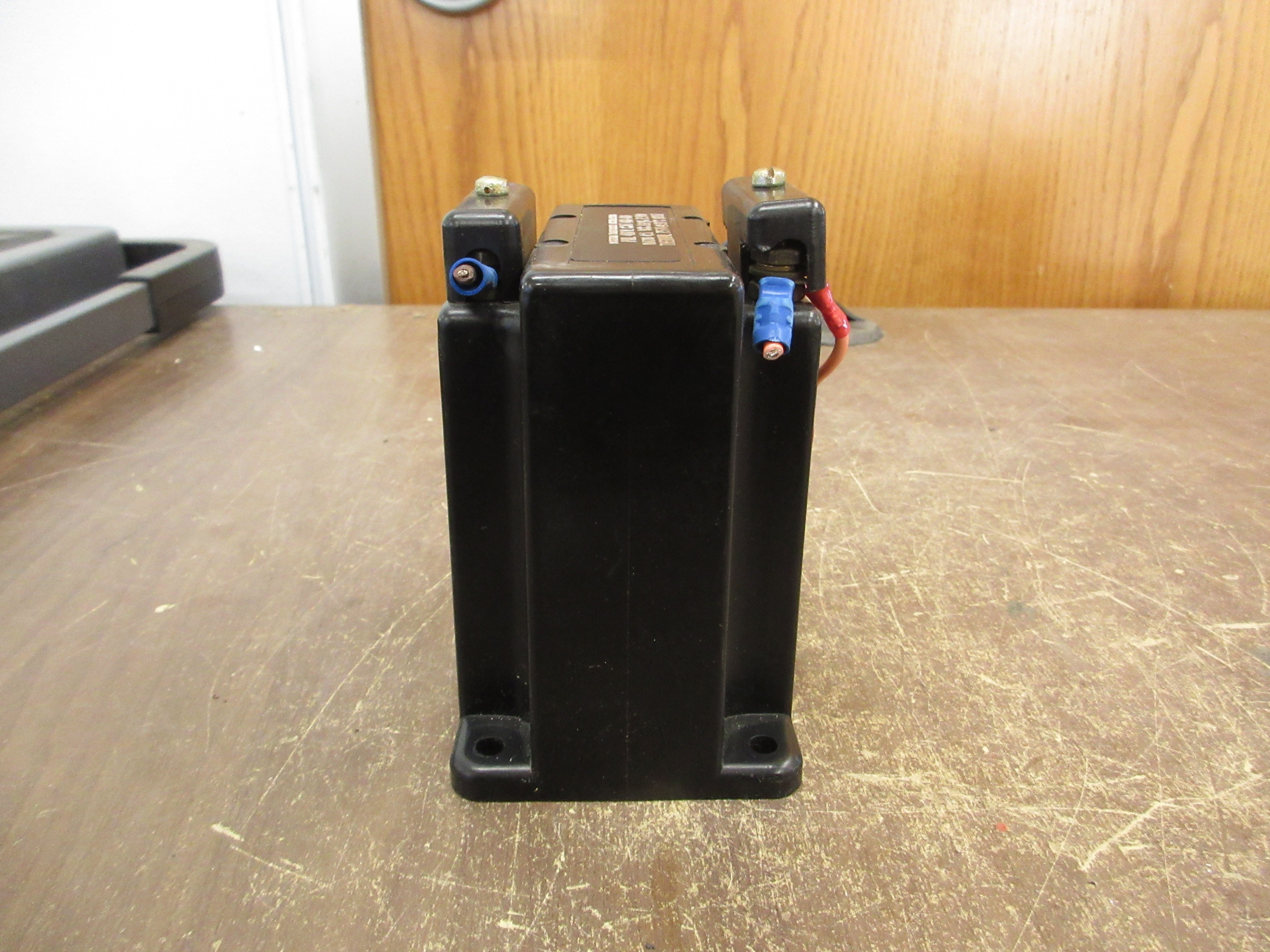 Instrument Transformers Potential Transformer 468-480 Pri: 480V Ratio 4:1 60Hz