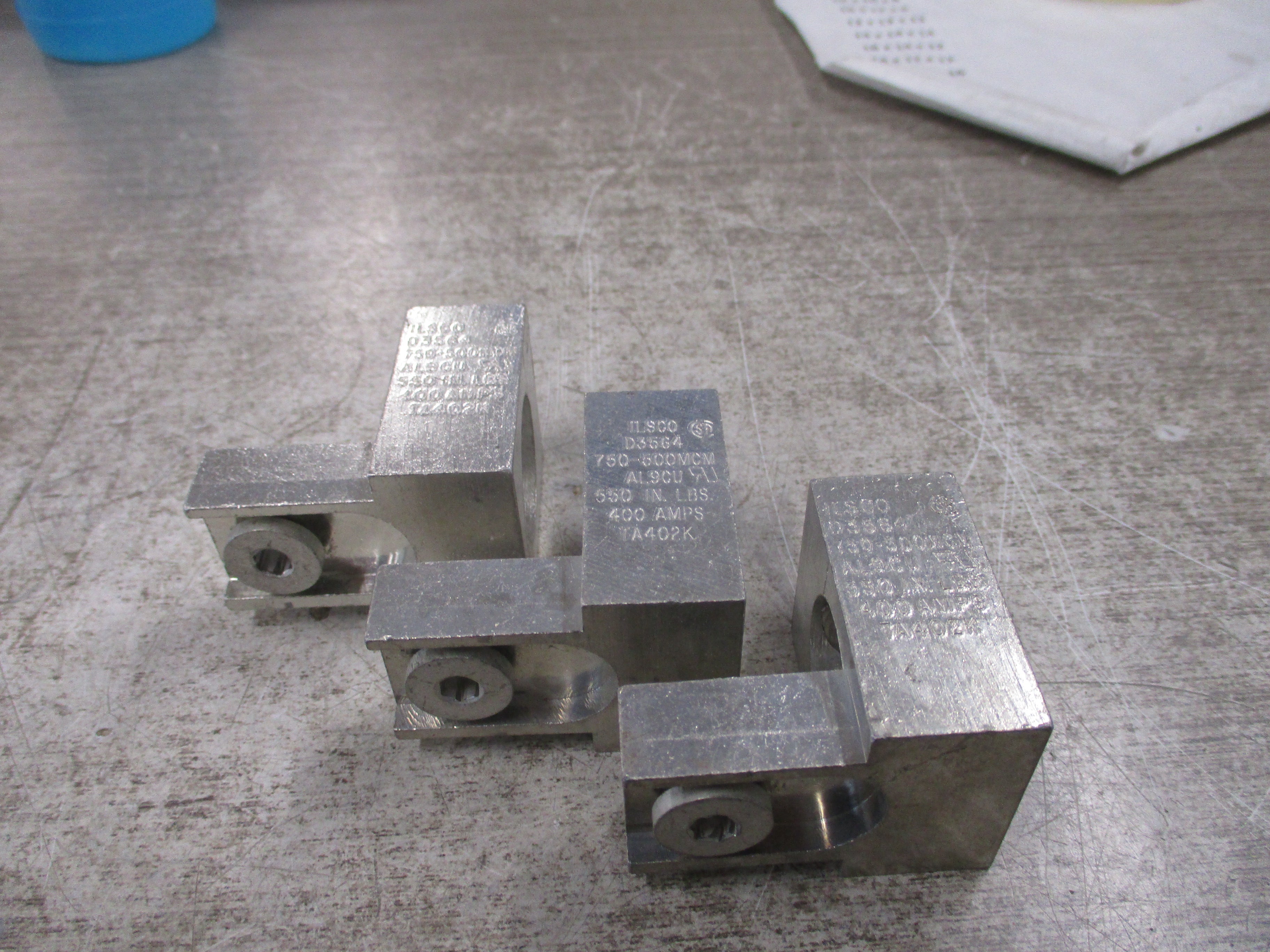 Ilsco Mechanical Lug D3564 750-500MCM *No Box* *Lot of 3* New Surplus