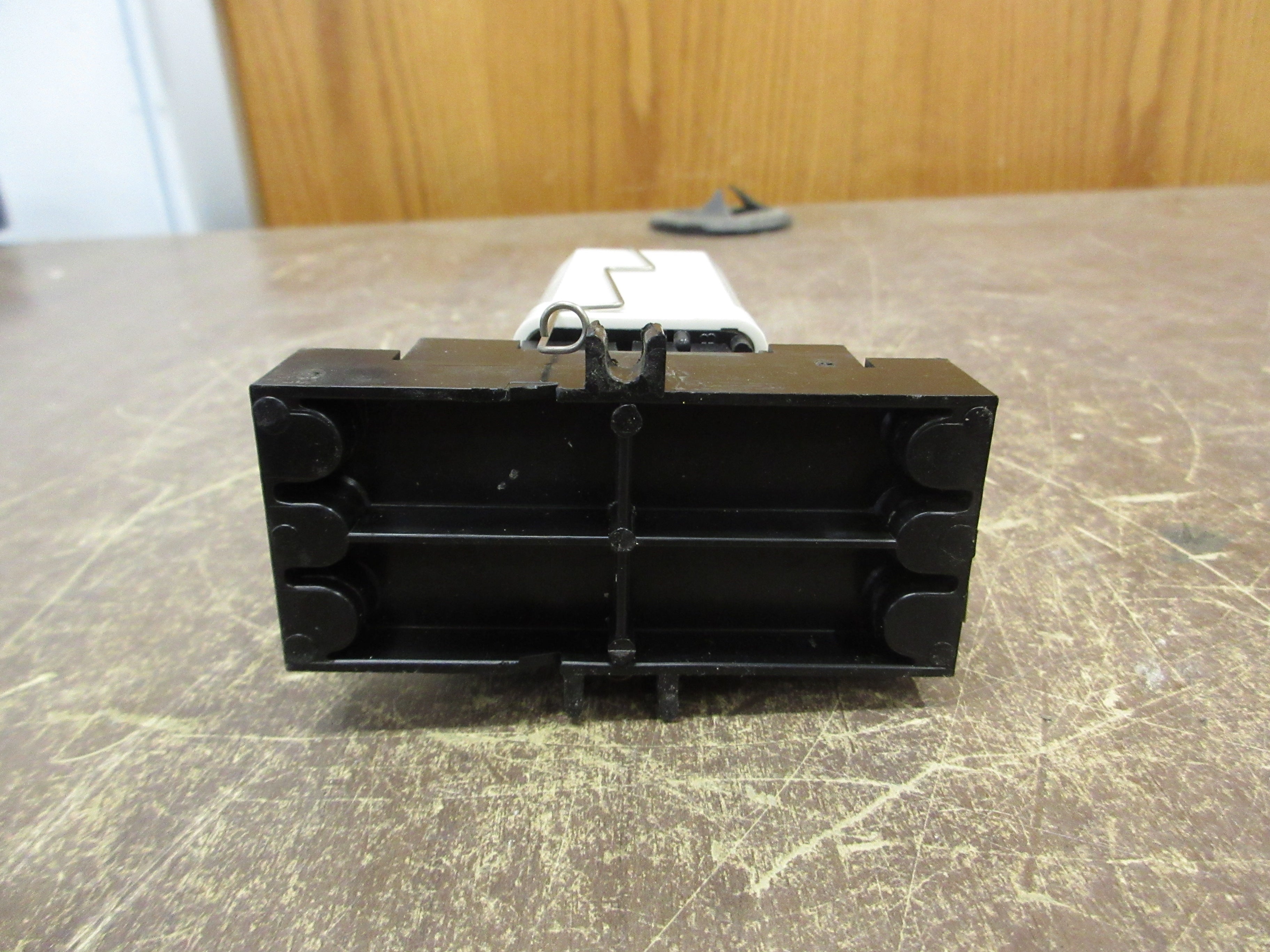 Zenith Voltage Frequency Sensor VFSM K-1192 120V 50/60Hz w/ Base Used