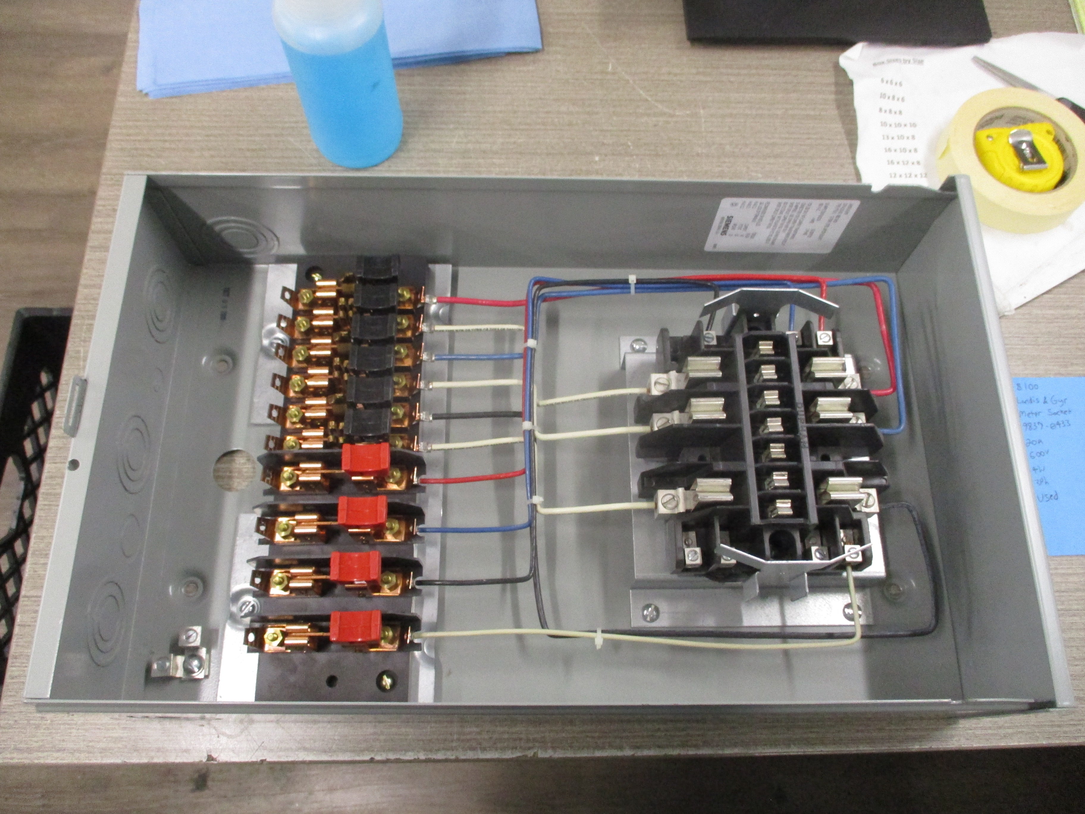 Landis & Gyr Meter Socket 9837-0433 20A 600V 4W 3Ph Used