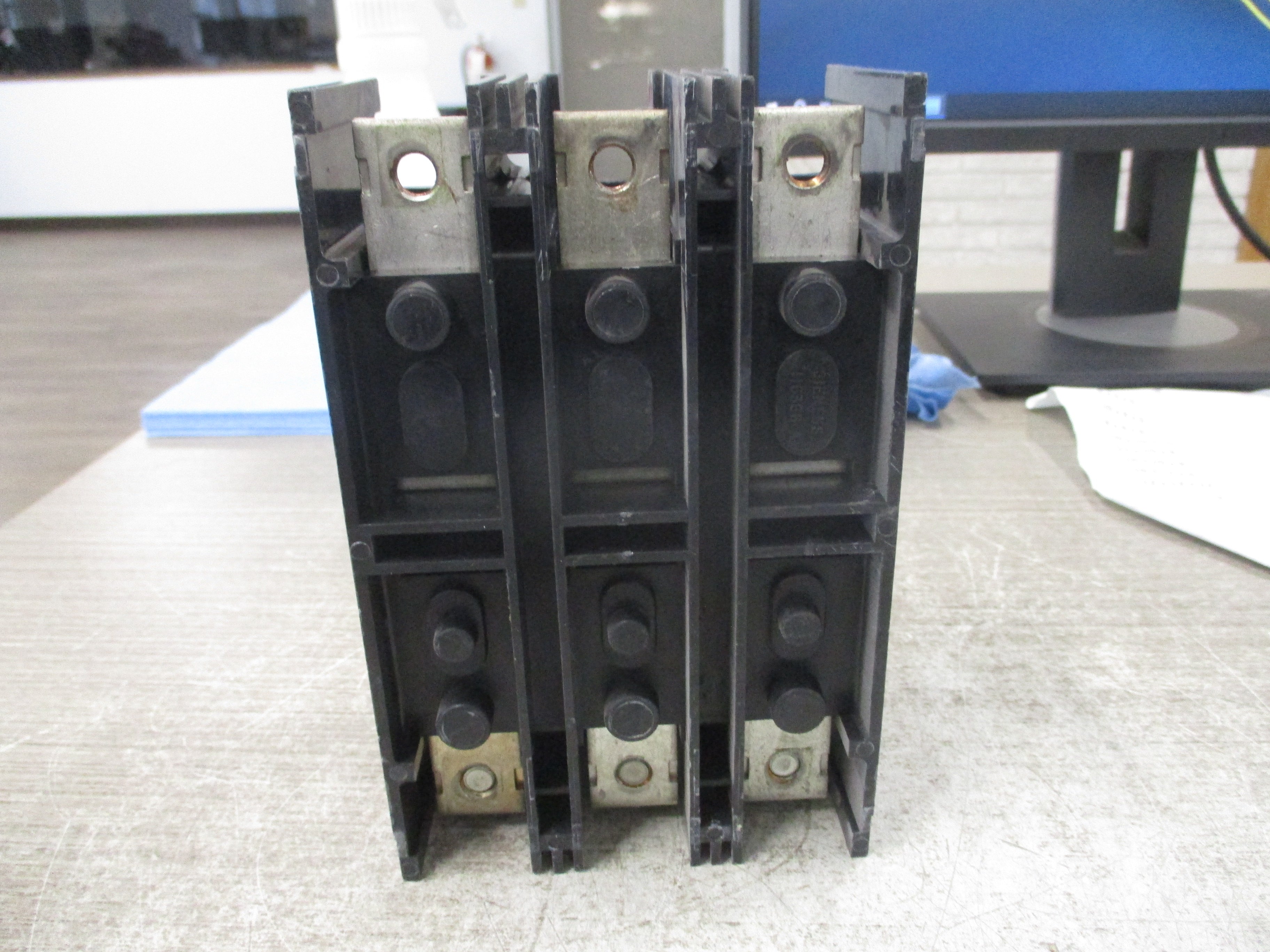 Siemens Fuse Pullout Switch TFP364 200A 600V 3P Used