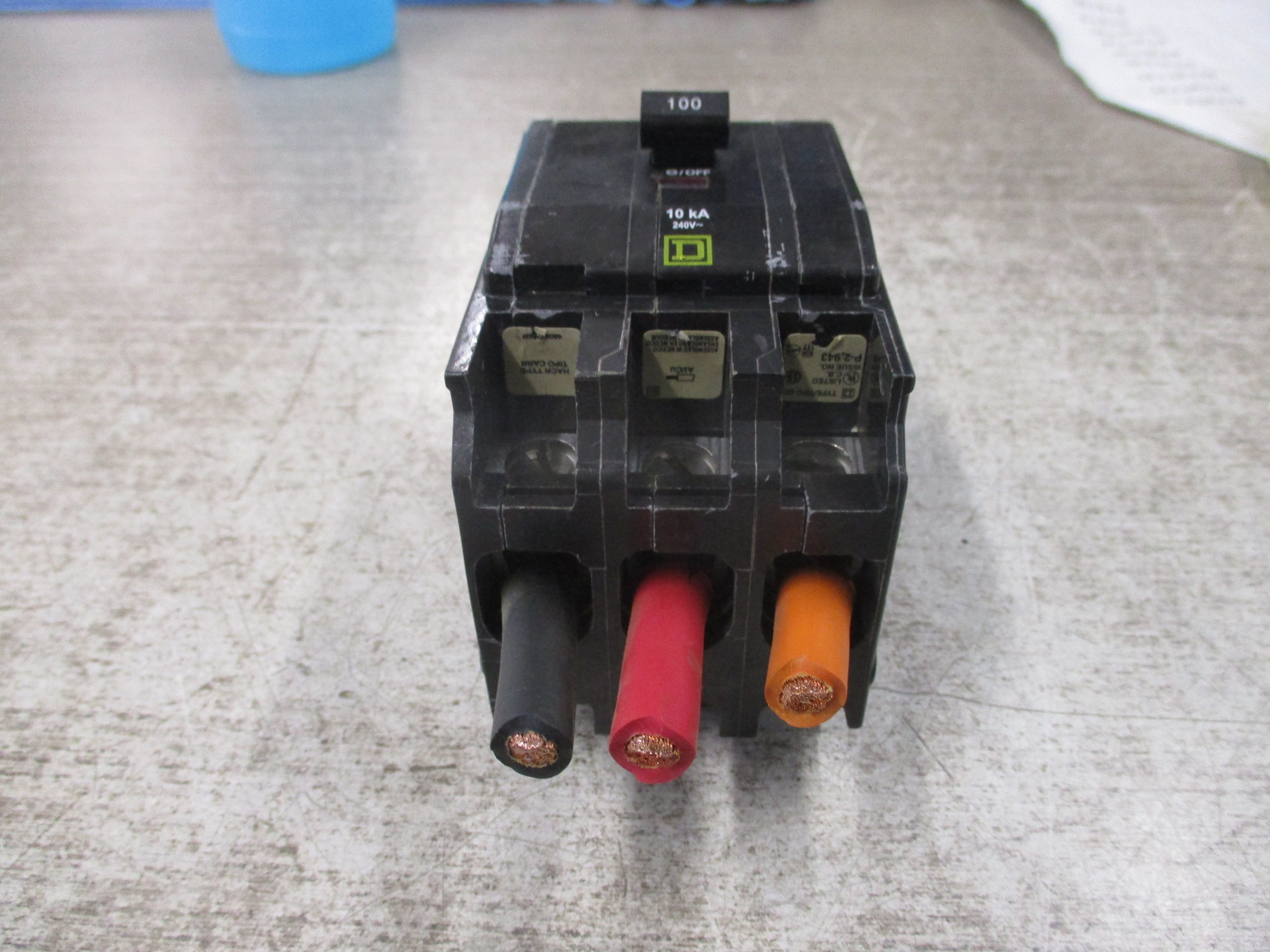 Square D Clip-on Circuit Breaker QO3100 100A 240V 3P Used