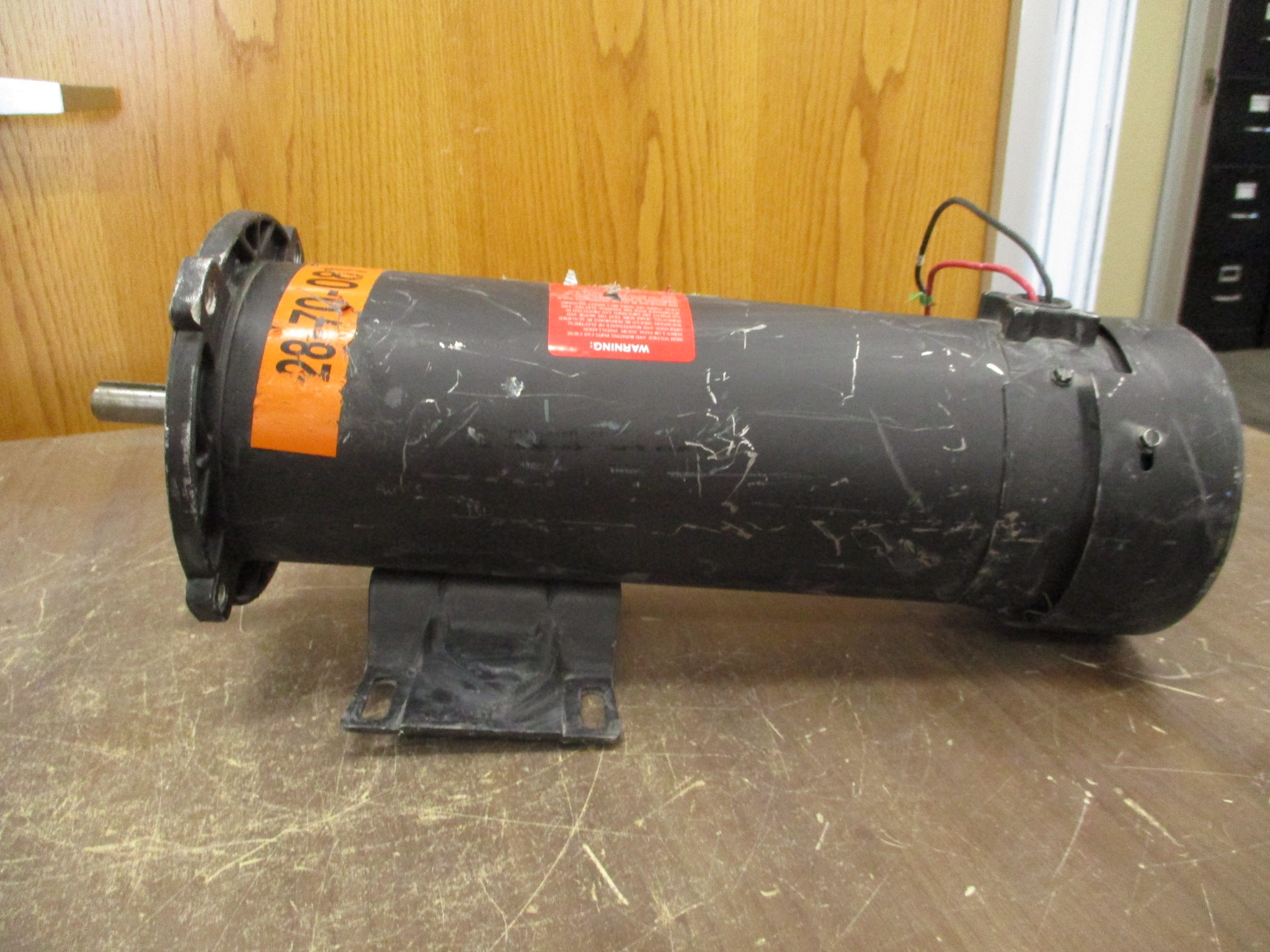 Dayton DC Motor 2M170D 1HP 1725RPM 90VDC 10.9A Used