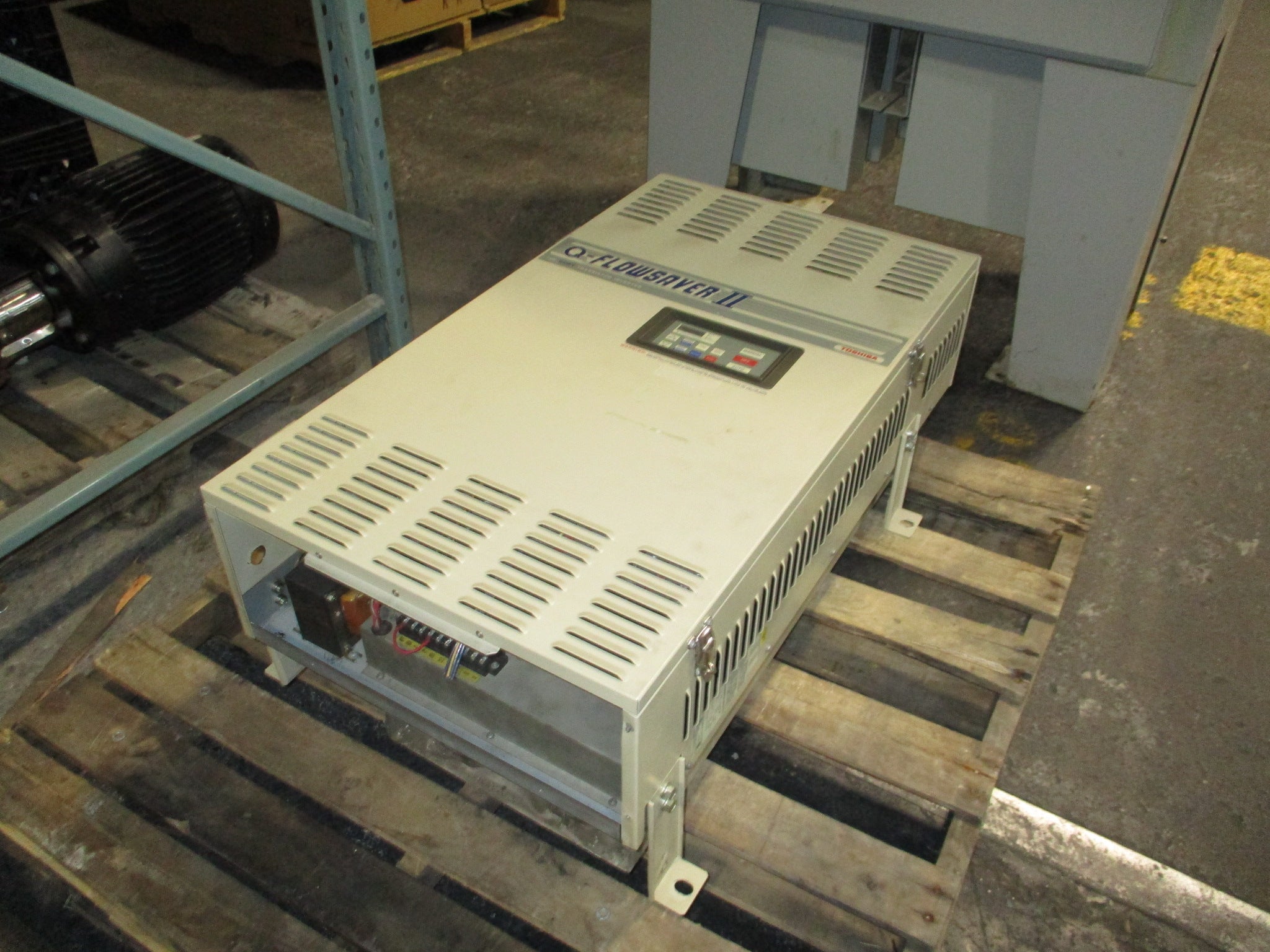 Toshiba Q-Flowsaver II AC Drive FLOWQ2U4800 100HP 3Ph Used
