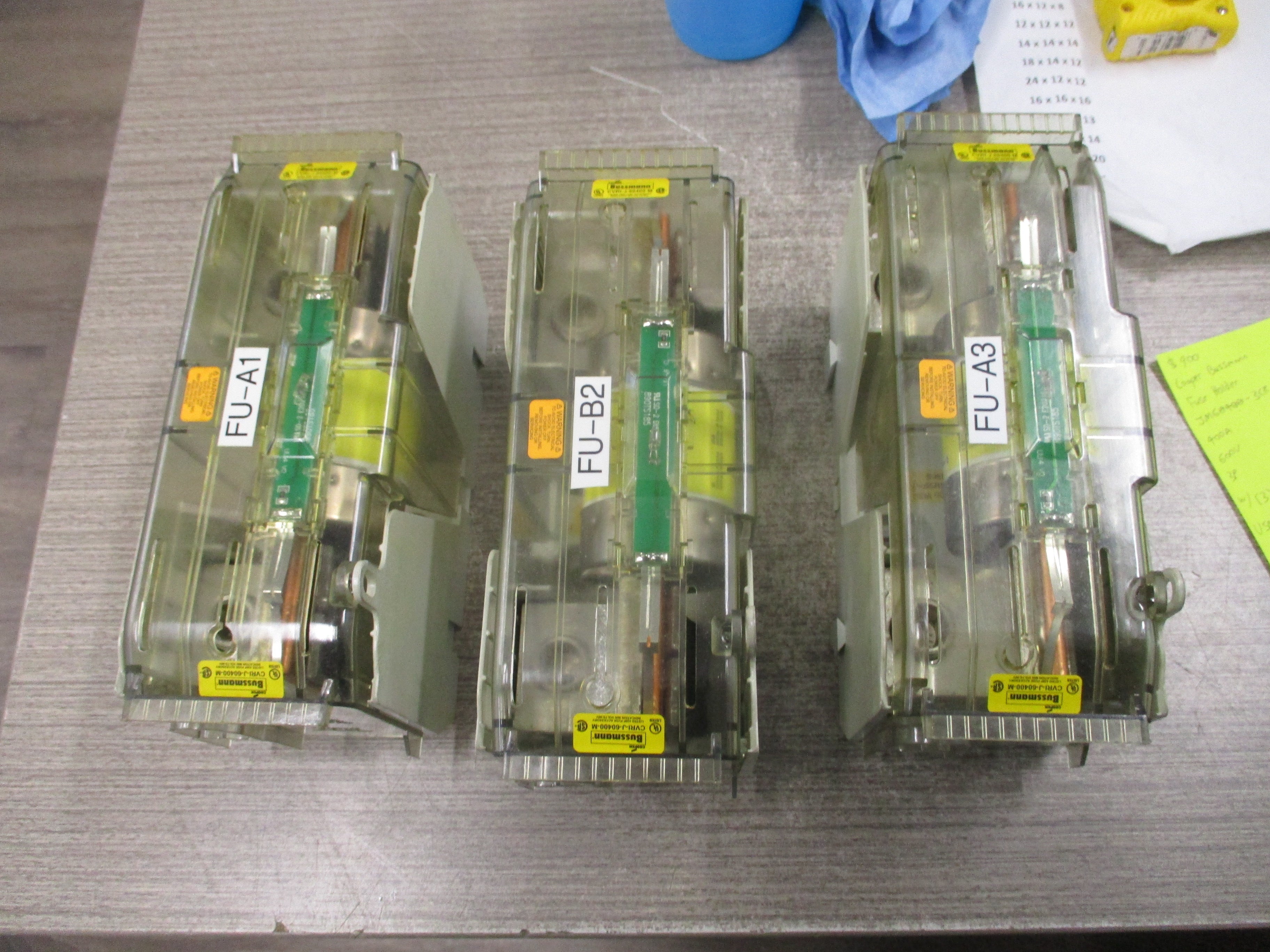 Cooper Bussmann Fuse holder JM60400-3CR 400A 600V 3P W/(3) 300A Fuses Used