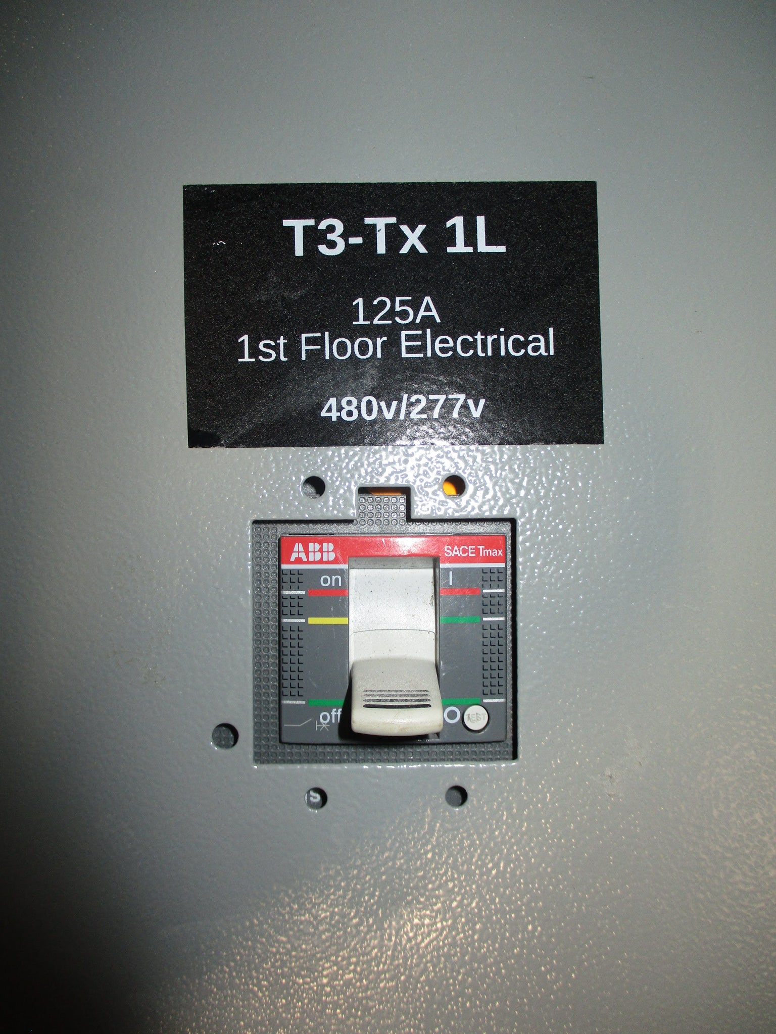 GE Main Breaker Circuit Breaker Panel ASF3424MBX 400A Max 125A Main 42-Slot Used