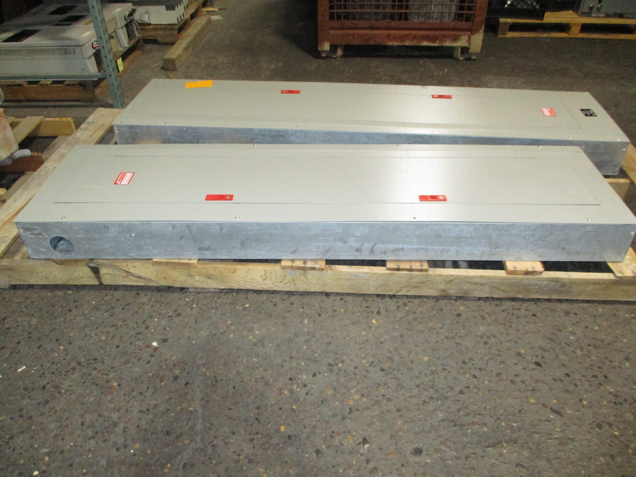 GE Main Breaker Circuit Breaker Panel ASF3424MBX 400A Max 125A Main 42-Slot Used