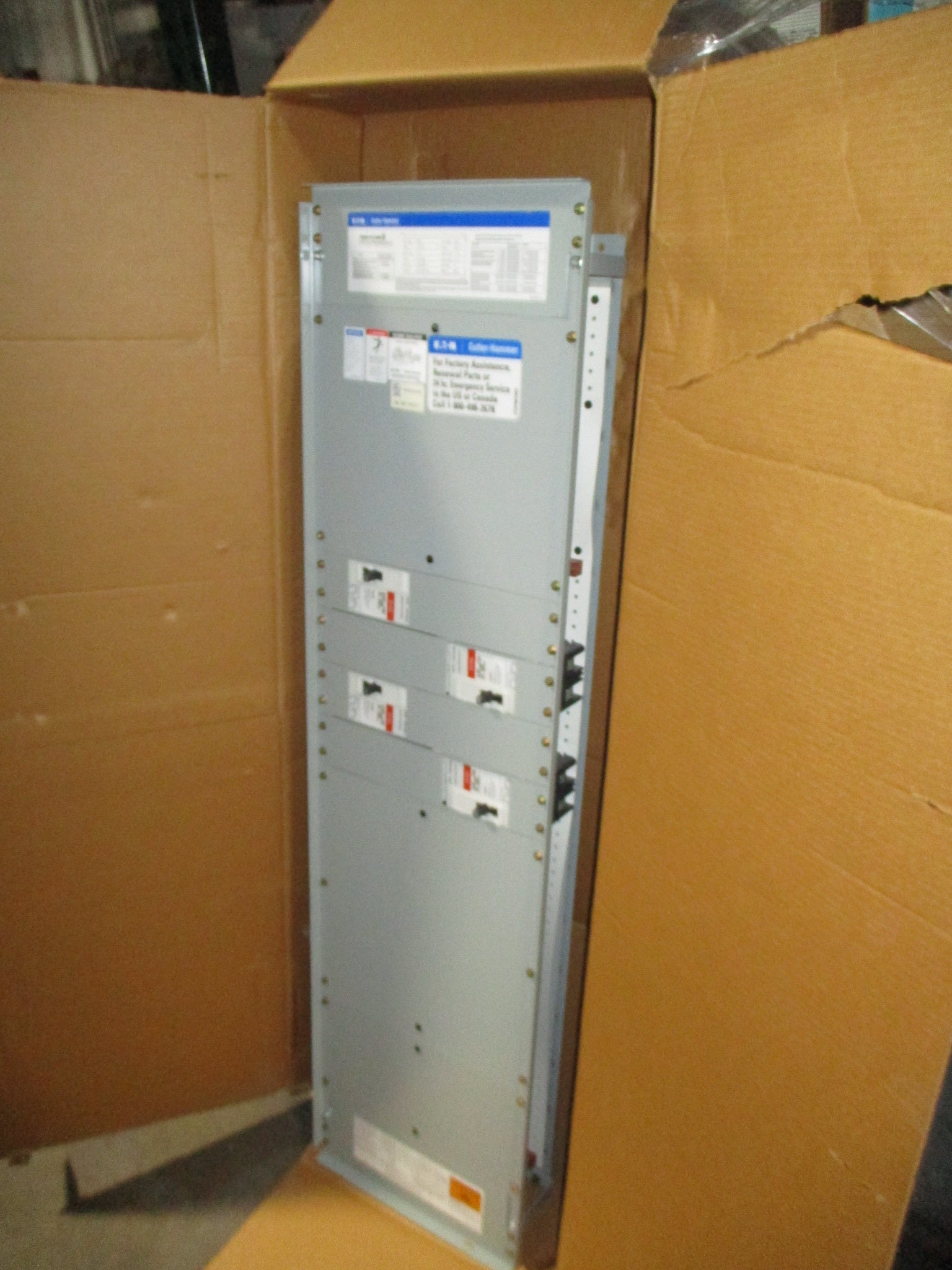 Eaton Pow-r-Line C Panelboard Interior PRL3A 125VDC 600A (4) ED2225 Breakers