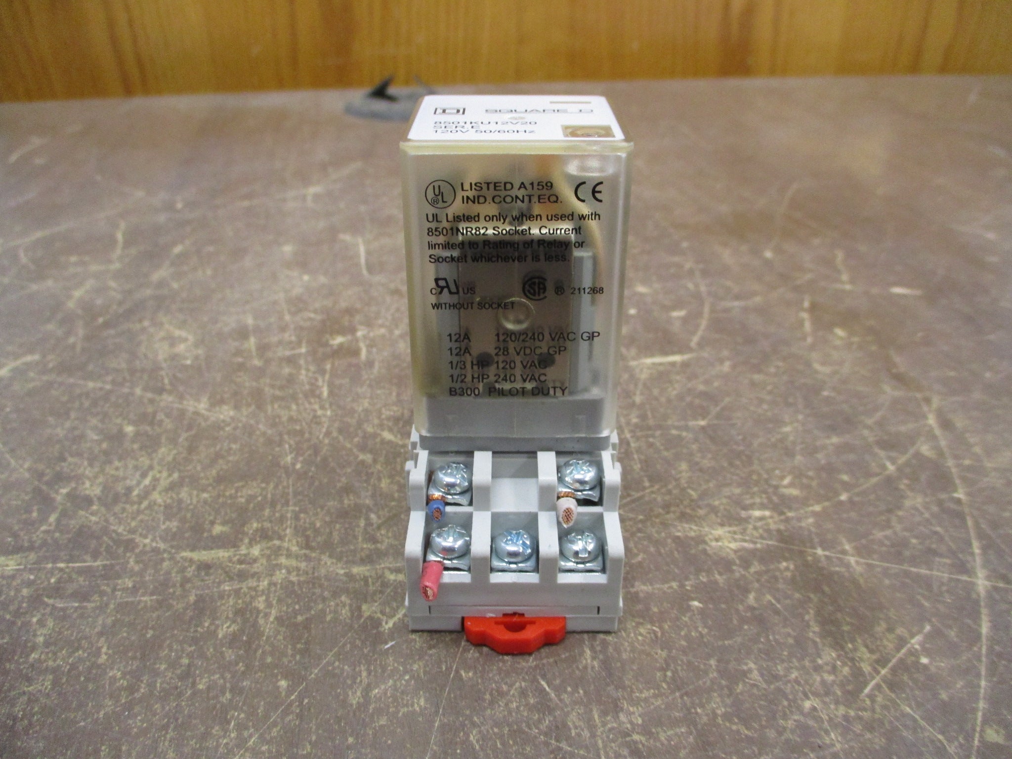 Square D Relay 8501KU12V20 Ser. E 120V Coil w/ Base *Lot of 2* Used