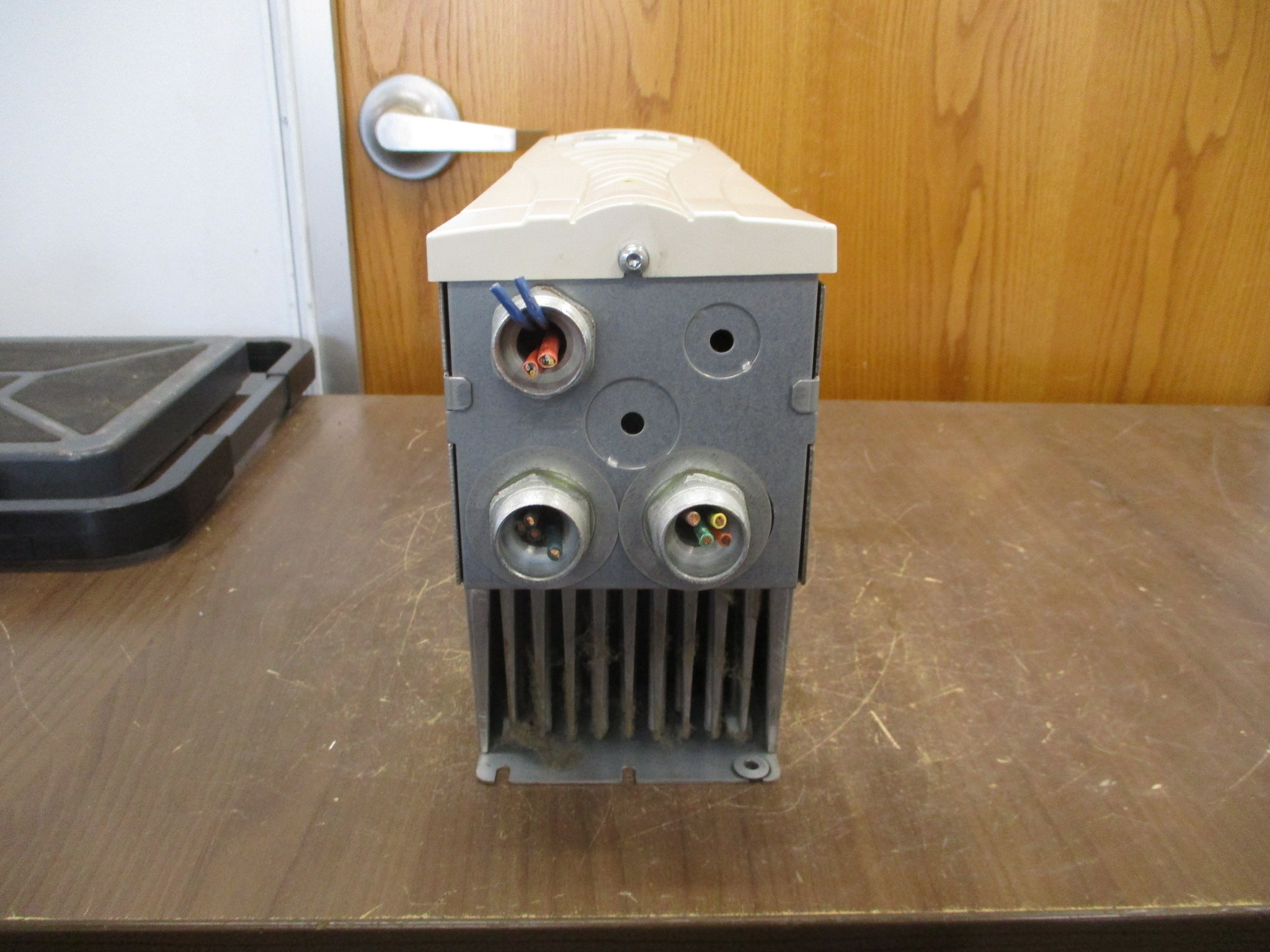 ABB ACH550 AC Drive ACH550-UH-015A-4 10HP 3Ph w/ Keypad Used