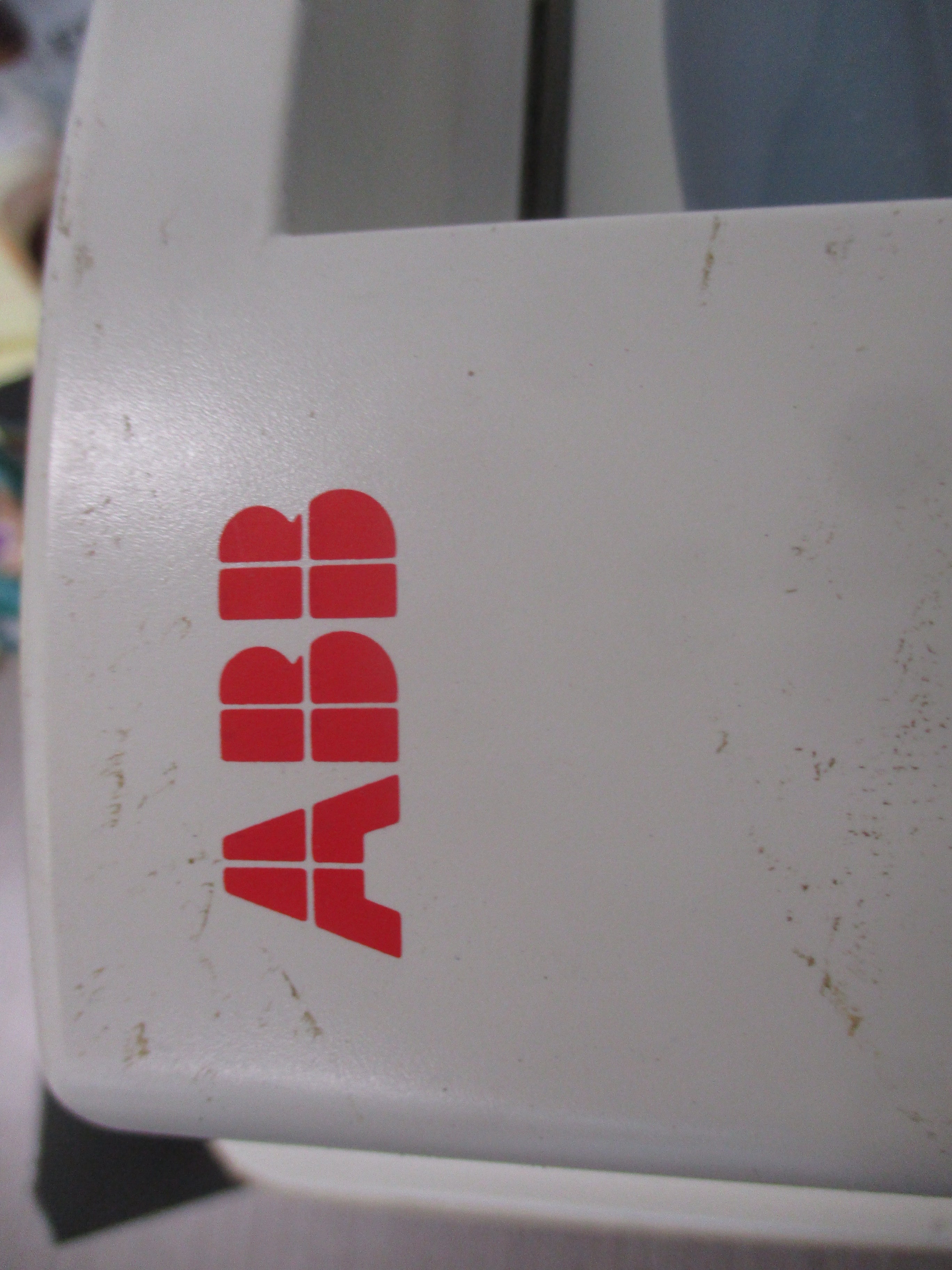 ABB ACH401 AC Drive W/Bypass ACH401600935+B0BE0000 10HP 3Ph Input: 3PH 380-480V