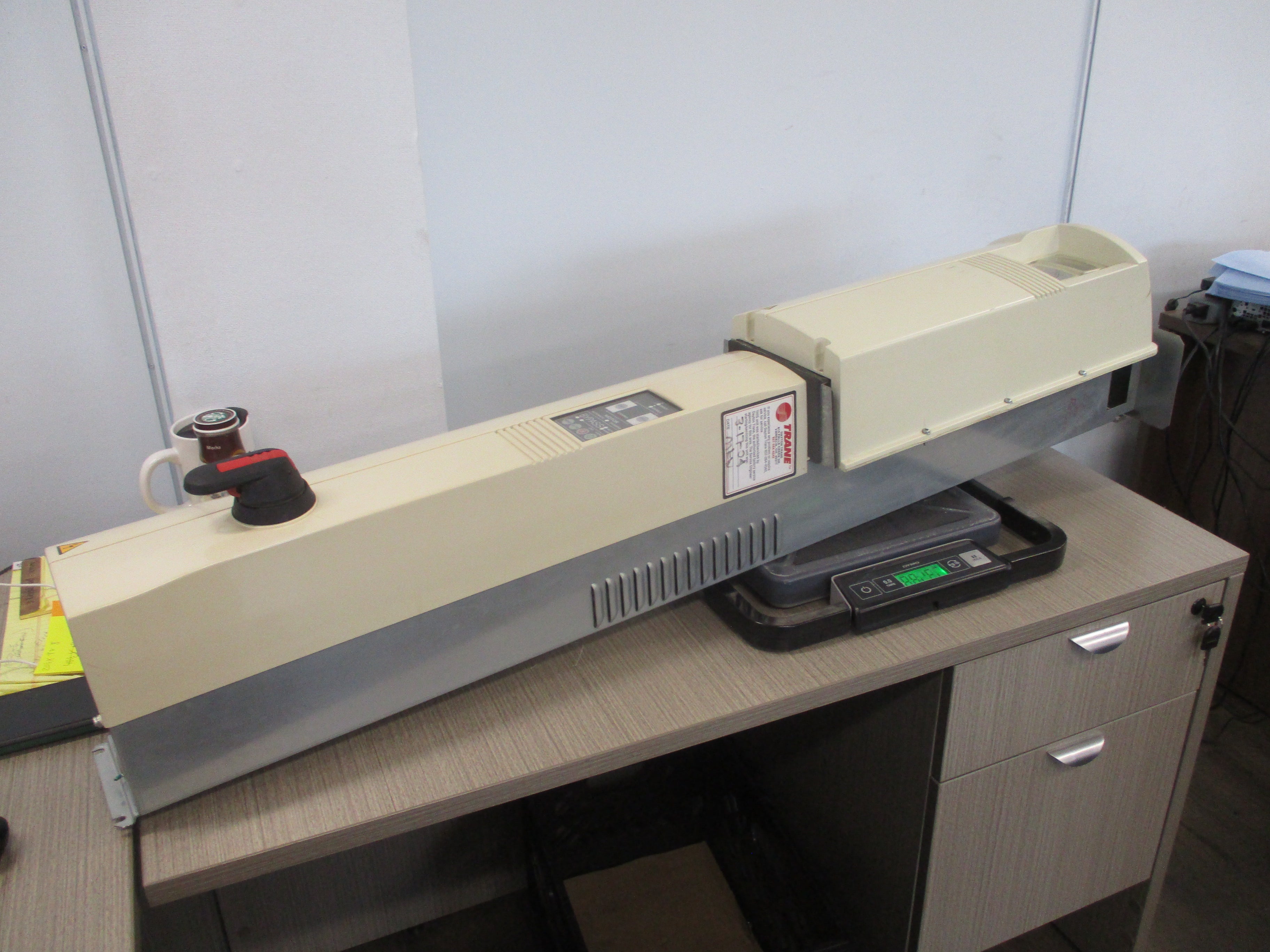 ABB ACH401 AC Drive W/Bypass ACH401600935+B0BE0000 10HP 3Ph Input: 3PH 380-480V