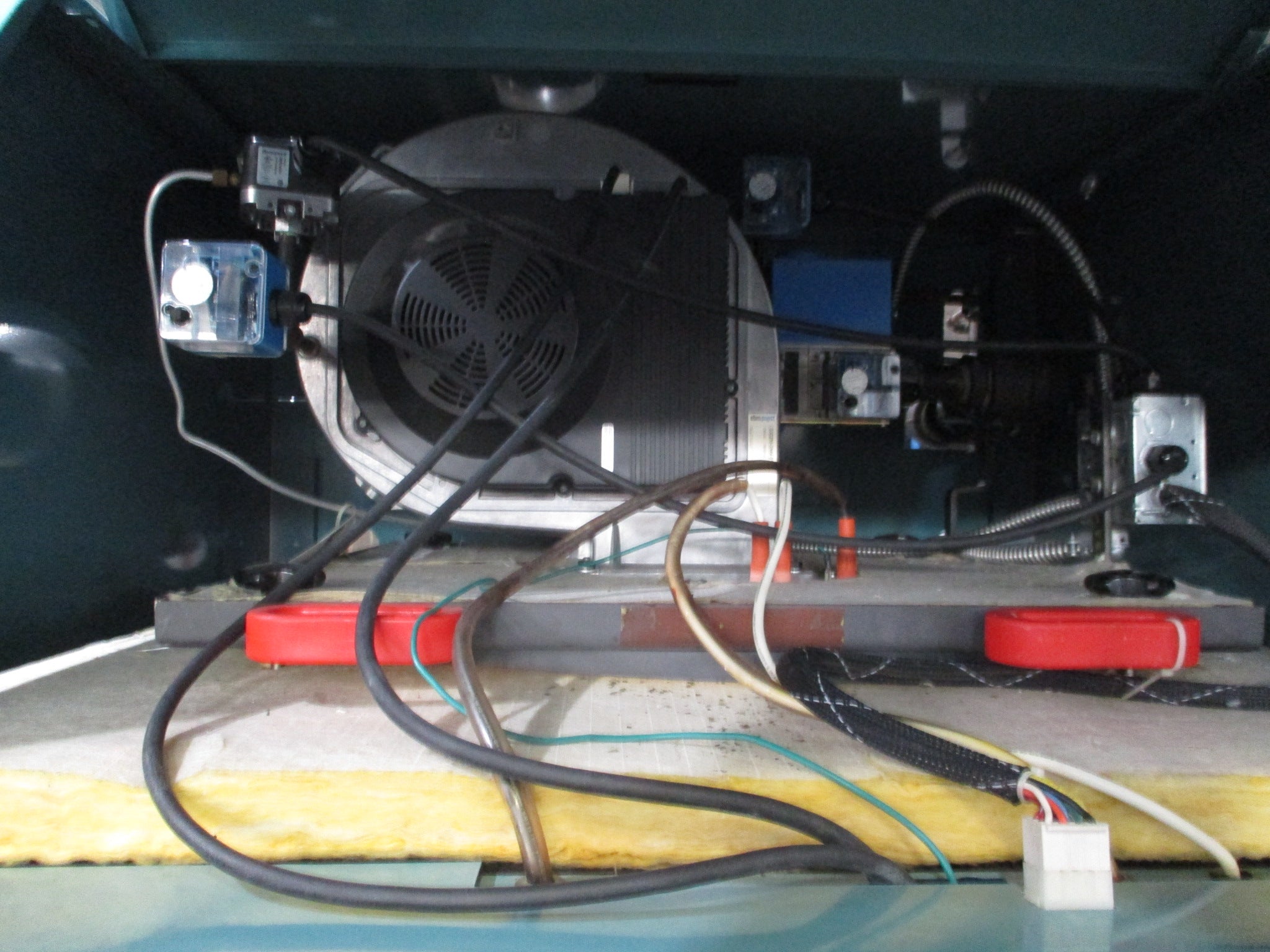 Cleaver Brooks ClearFire-C Firetube Boiler CFC-700-1800-60 230V 1Ph 60Hz Used