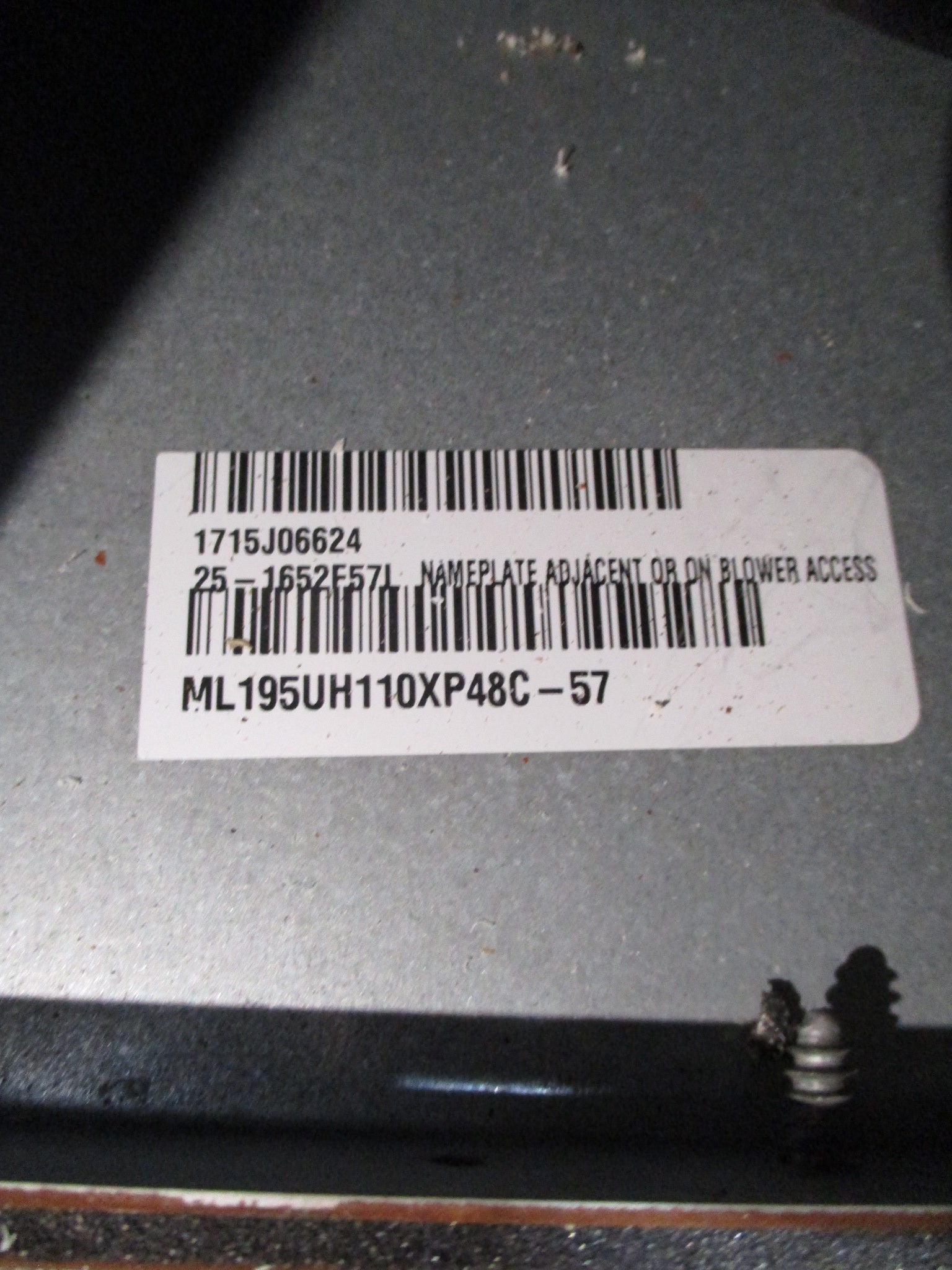 Lennox Merit Series Natural Gas Furnace ML195UH110XP48C-57 100,000 BTU Used