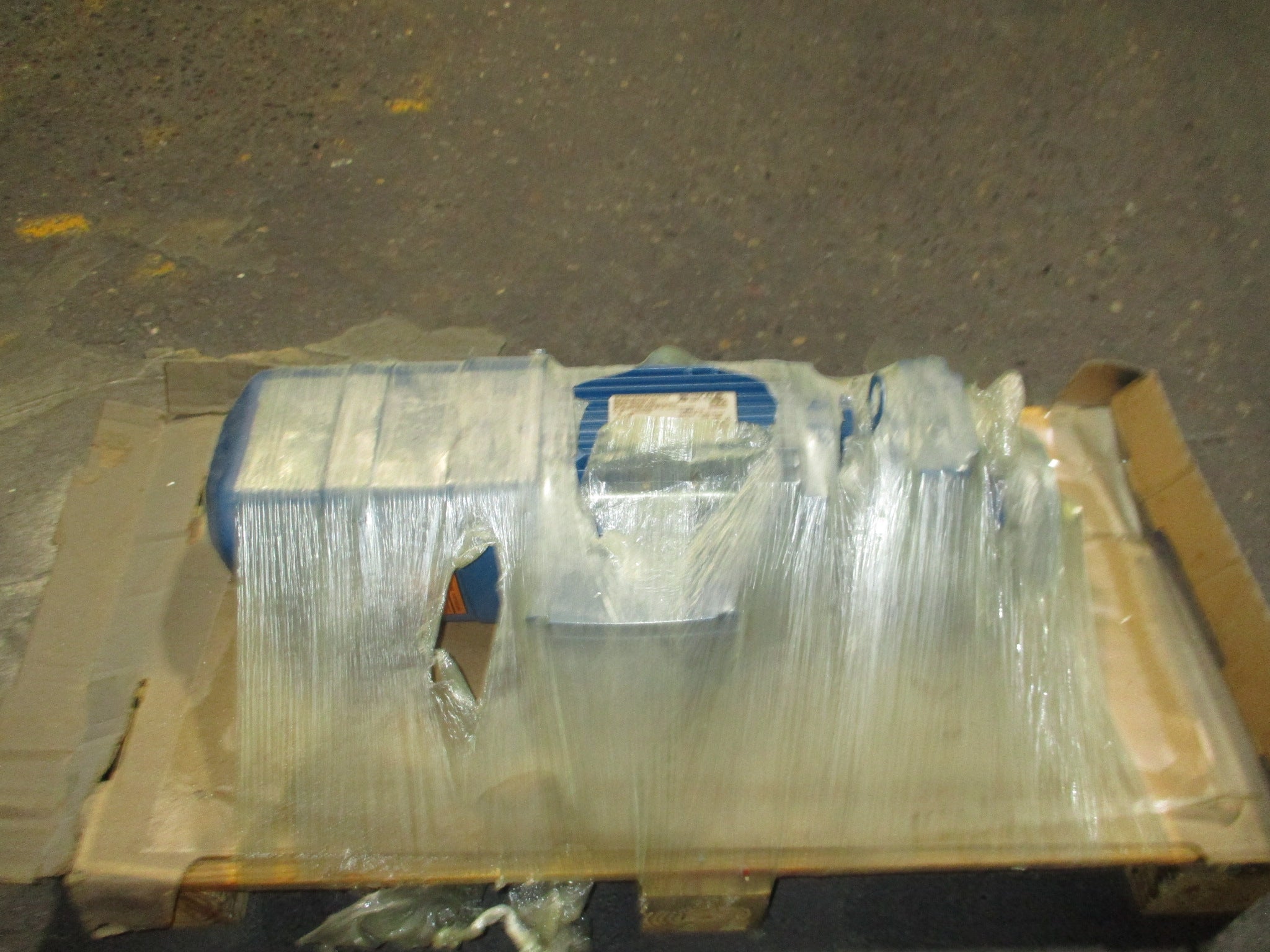 Sew-Eurodrive Gearmotor RXF57 DRN90L4/BE2HR/ES7S 2HP 230/460V 60Hz 3Ph *No Box*