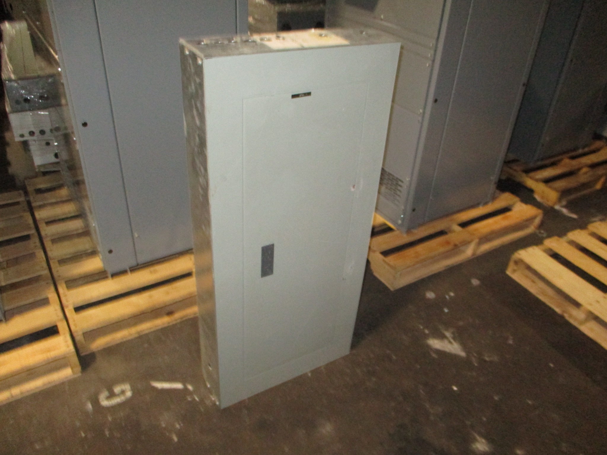 Siemens Main Breaker Circuit Breaker Panel S1C42QJ200ABS 200A Main, 250A Max