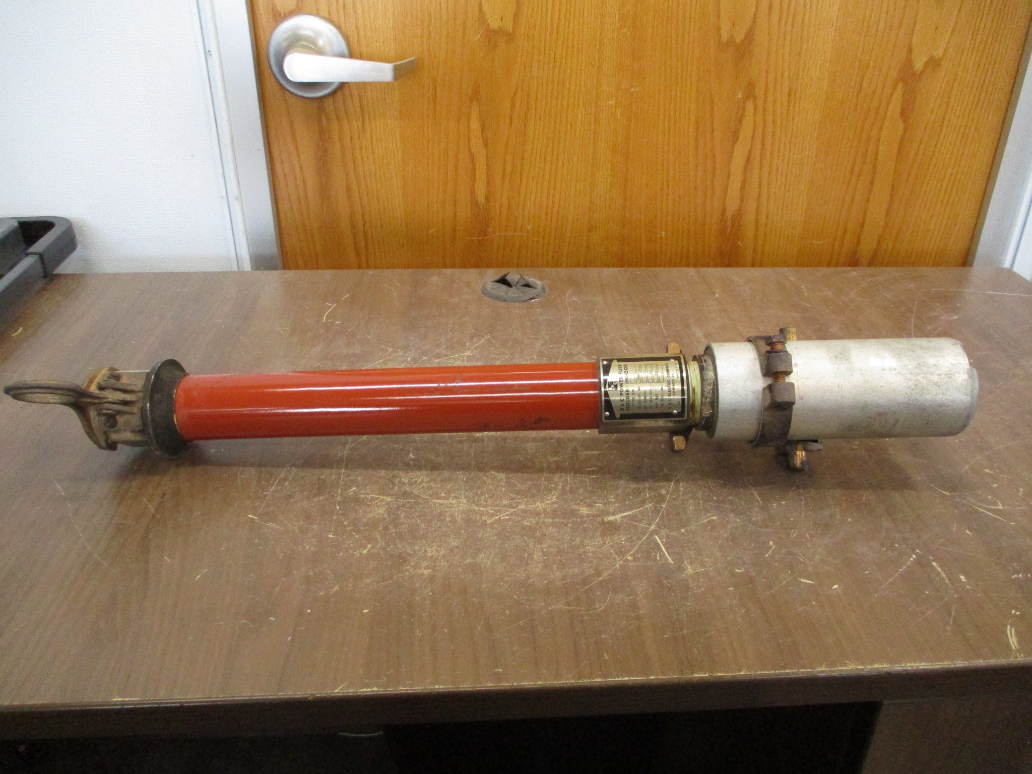 S&C Type SM-4B Fuse Holder 86662 14.4kV 200E Max 175E Refill Used