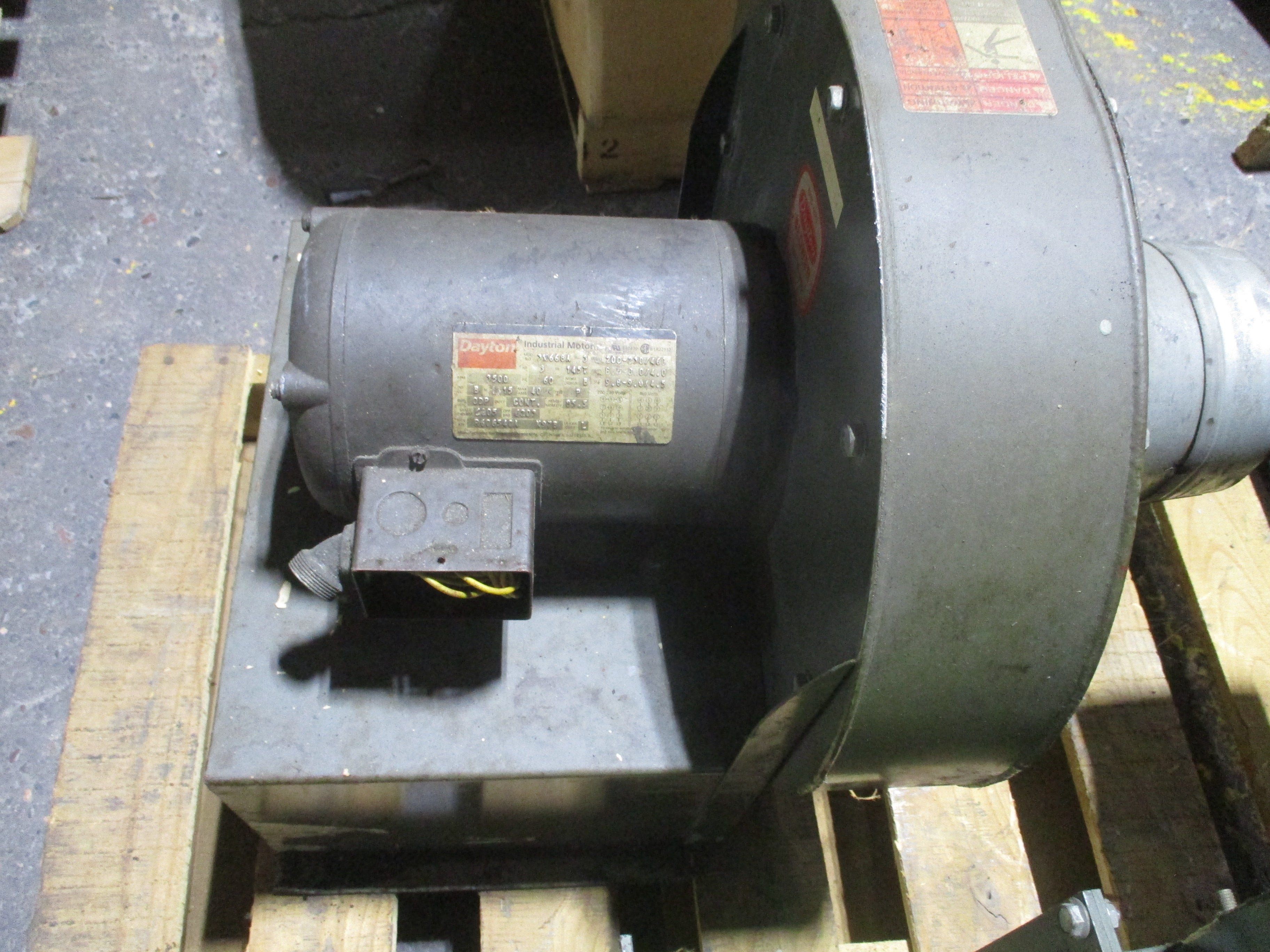 Dayton Blower 4C329 3HP 3500RPM 200-230/460V 3Ph Used