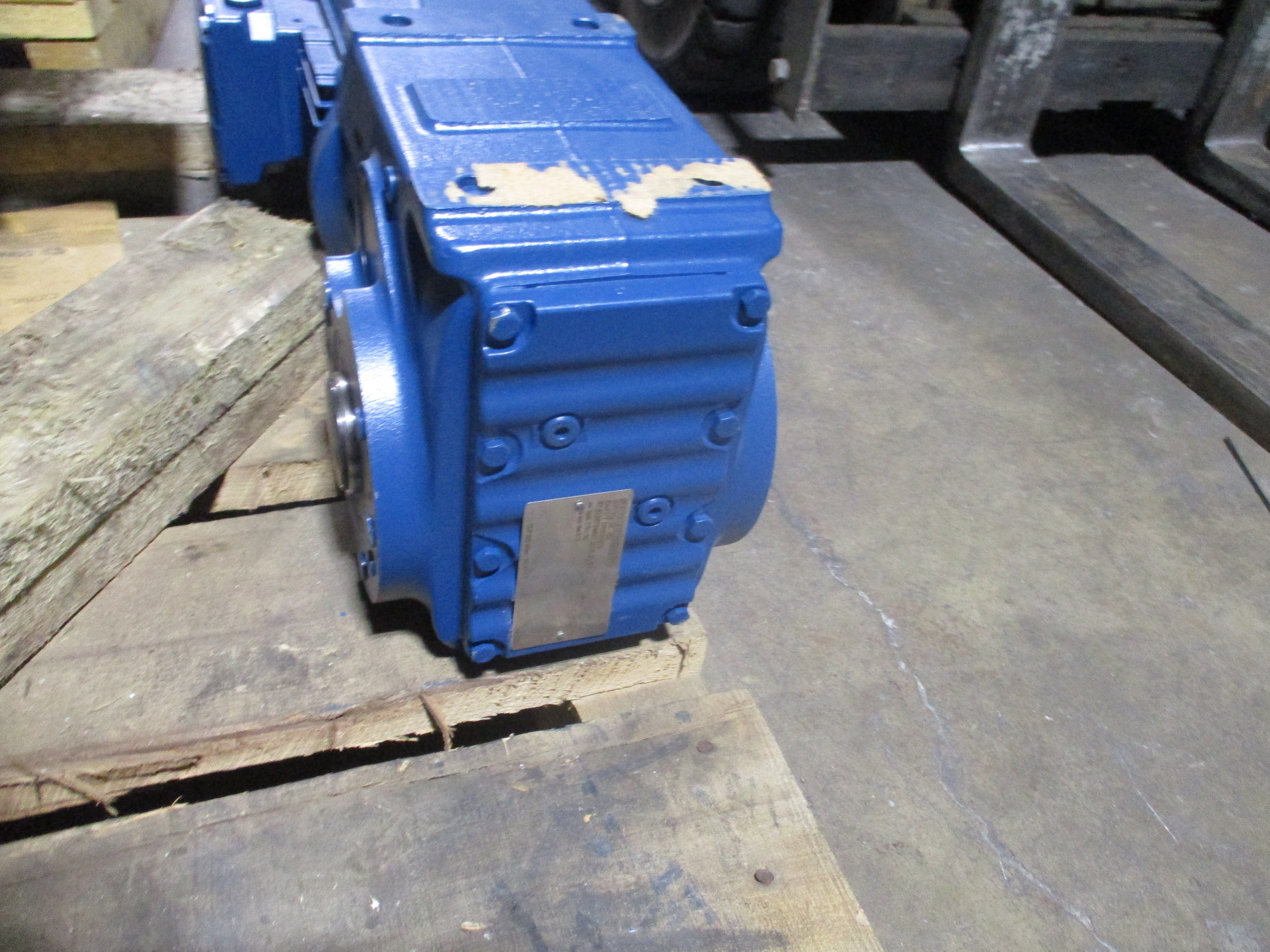 Sew-Eurodrive Gearmotor KA67/T DRN80M4 1HP 31 RPM Output 230/460V 3Ph 60Hz Used