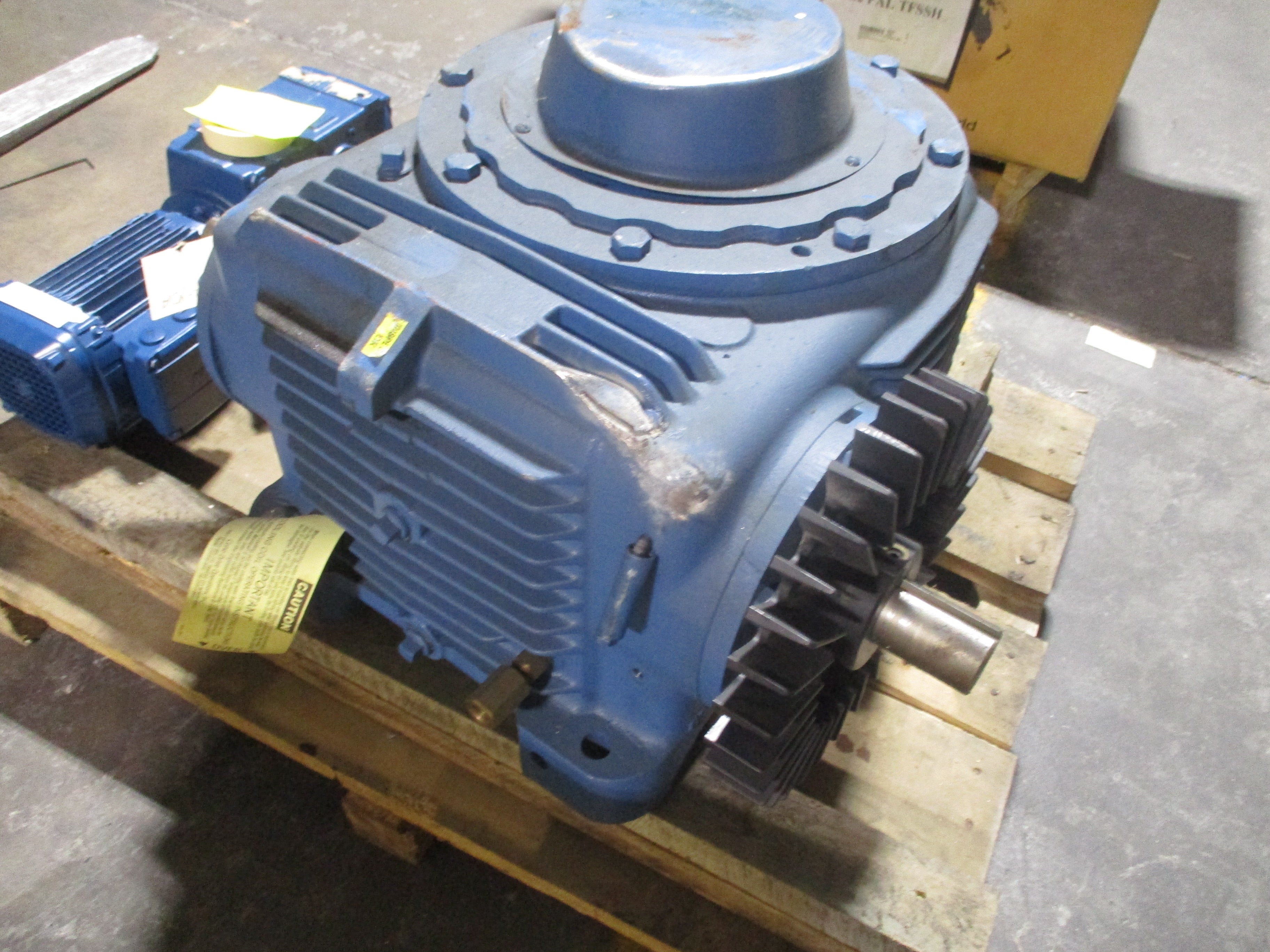 Conedrive Gear Reducer WFSHV80A512-Y0A Ratio 15:1 1750RPM Input * Dented Fin * *