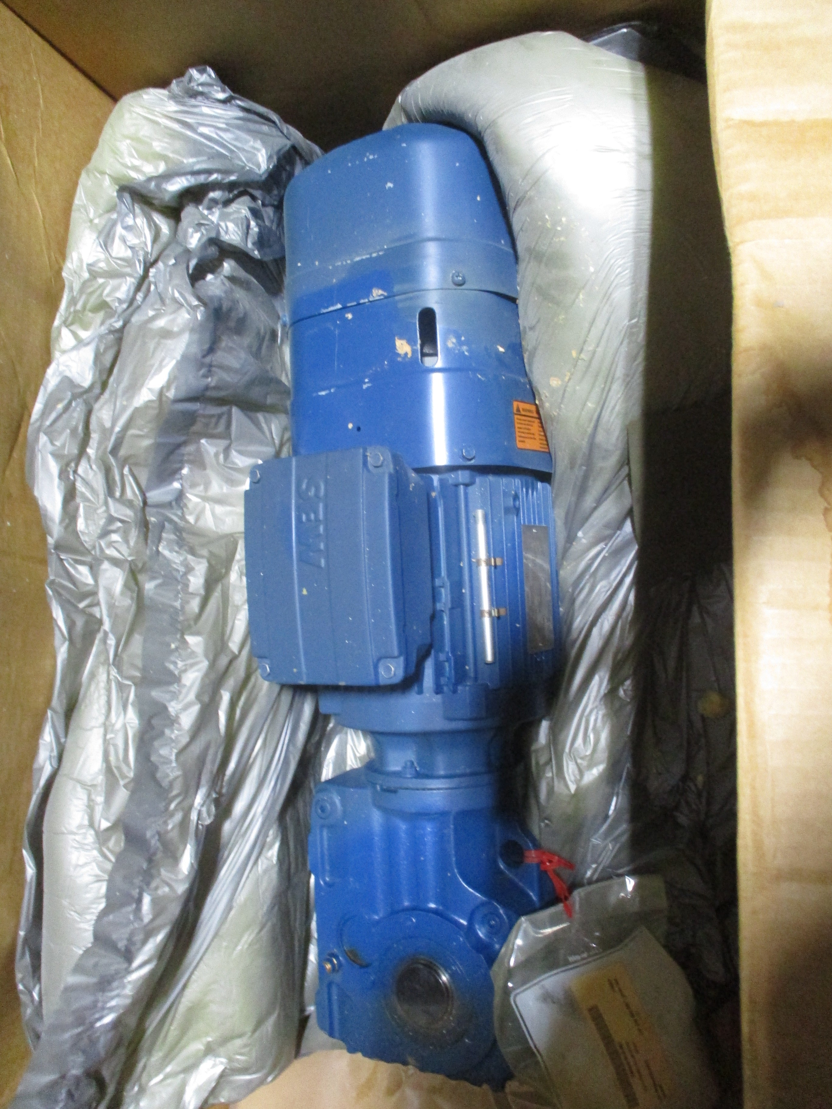 Sew-Eurodrive Gearmotor KA37 DRN90S4/BE2HR/ES7S 1.5HP 168 RPM Output 230/460V 3P