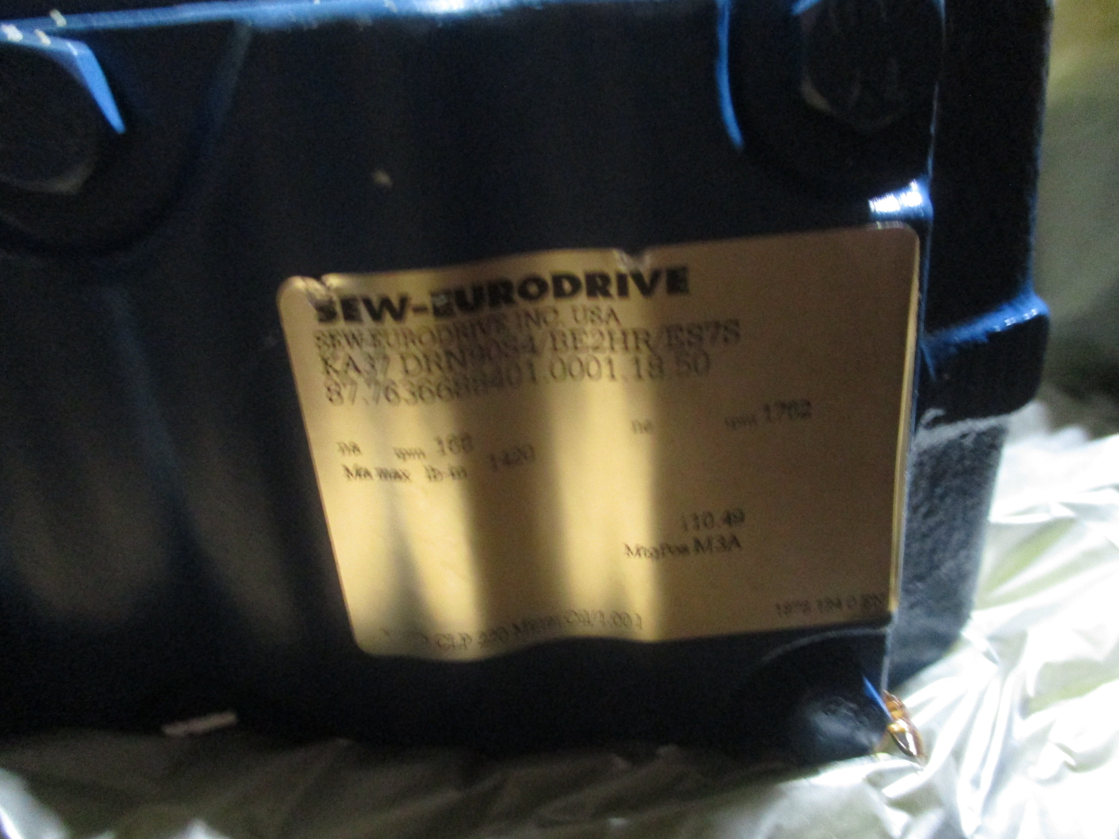 Sew-Eurodrive Gearmotor KA37 DRN90S4/BE2HR/ES7S 1.5HP 168 RPM Output 230/460V 3P
