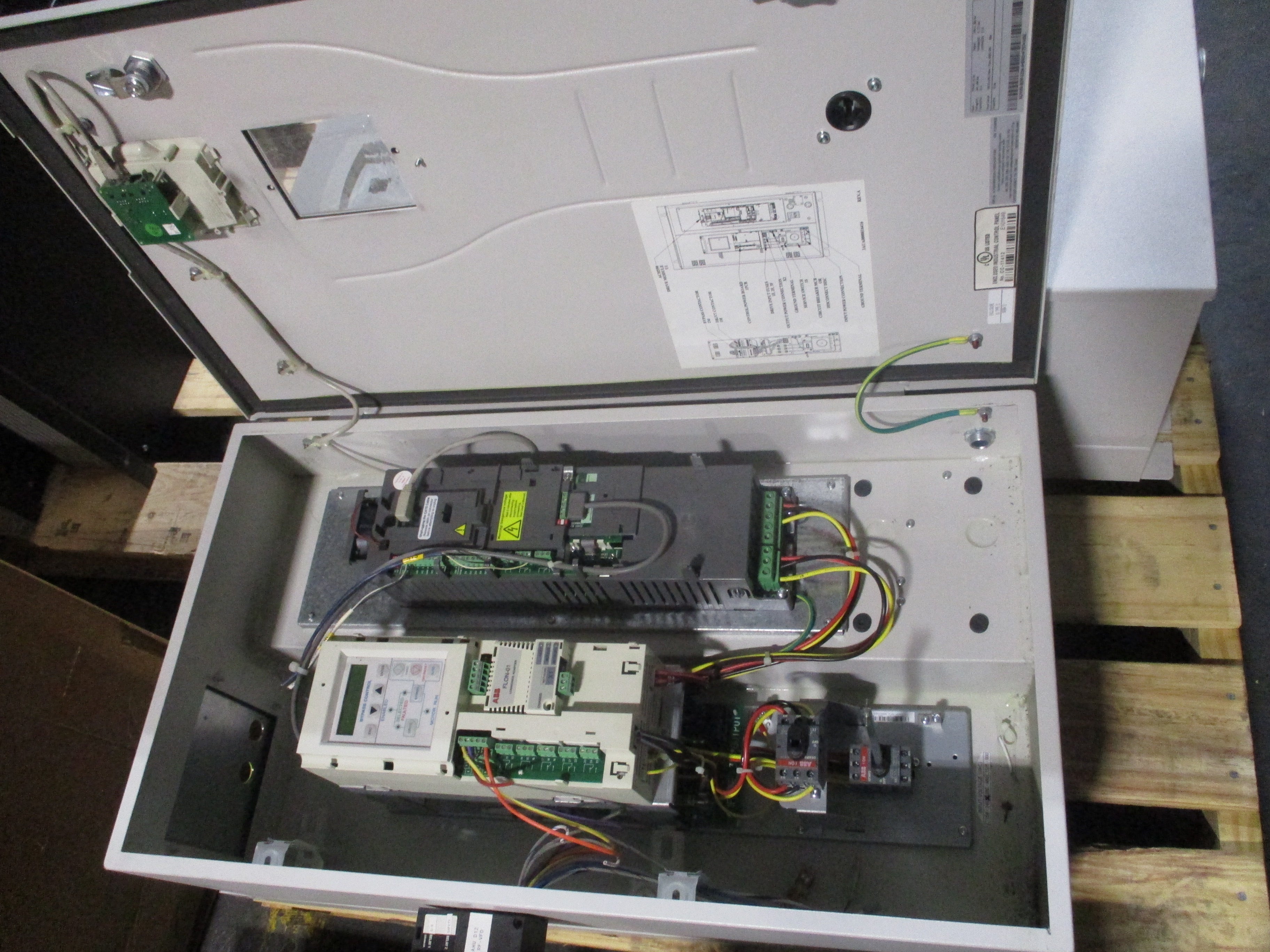 ABB ACH550 AC Drive W/Bypass ACH550-BDR-023A-4+B055+F267+K452 15HP Used