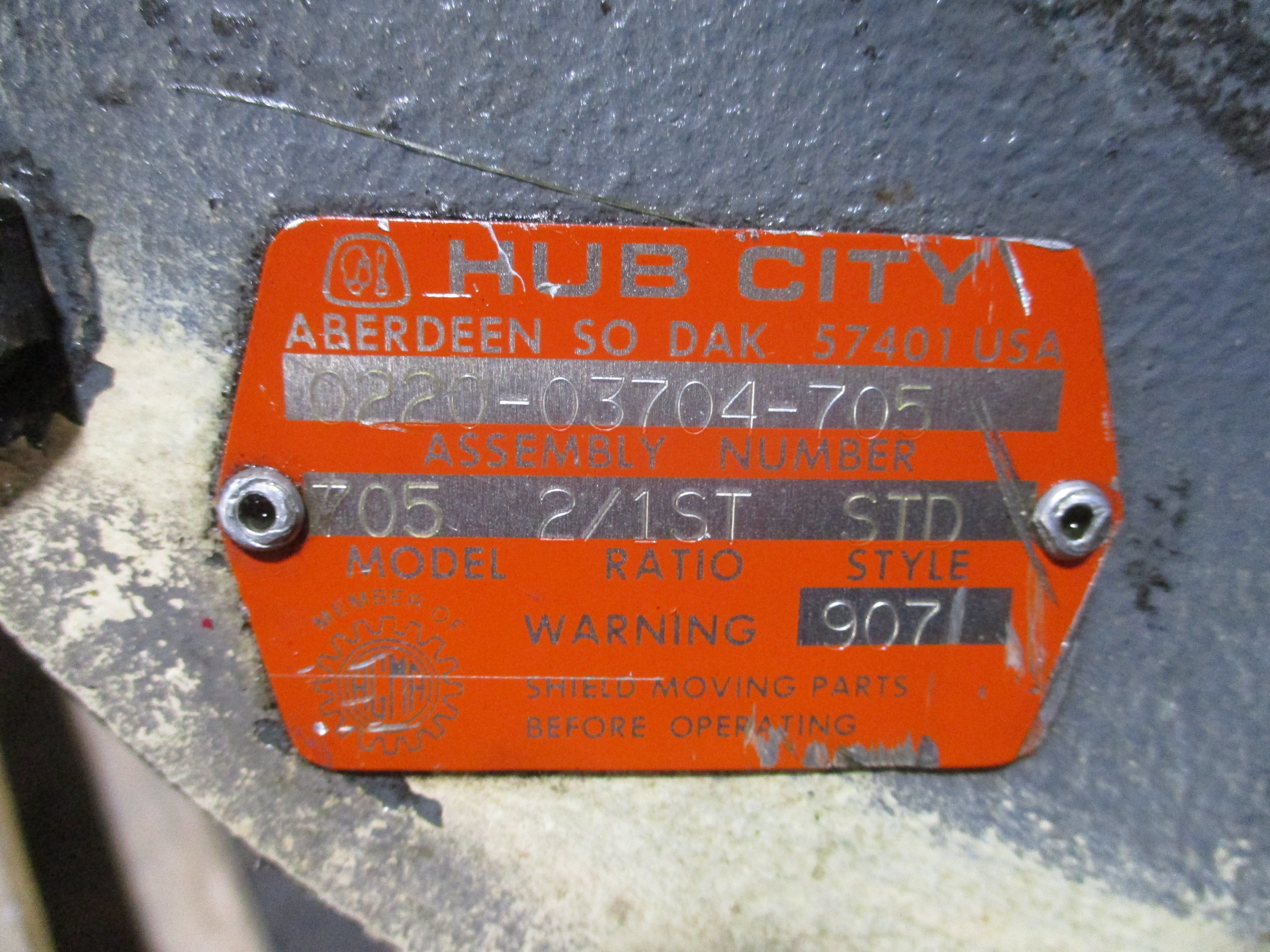 Hub City Reducer 0220-03704-705 Ratio 2:1ST Used