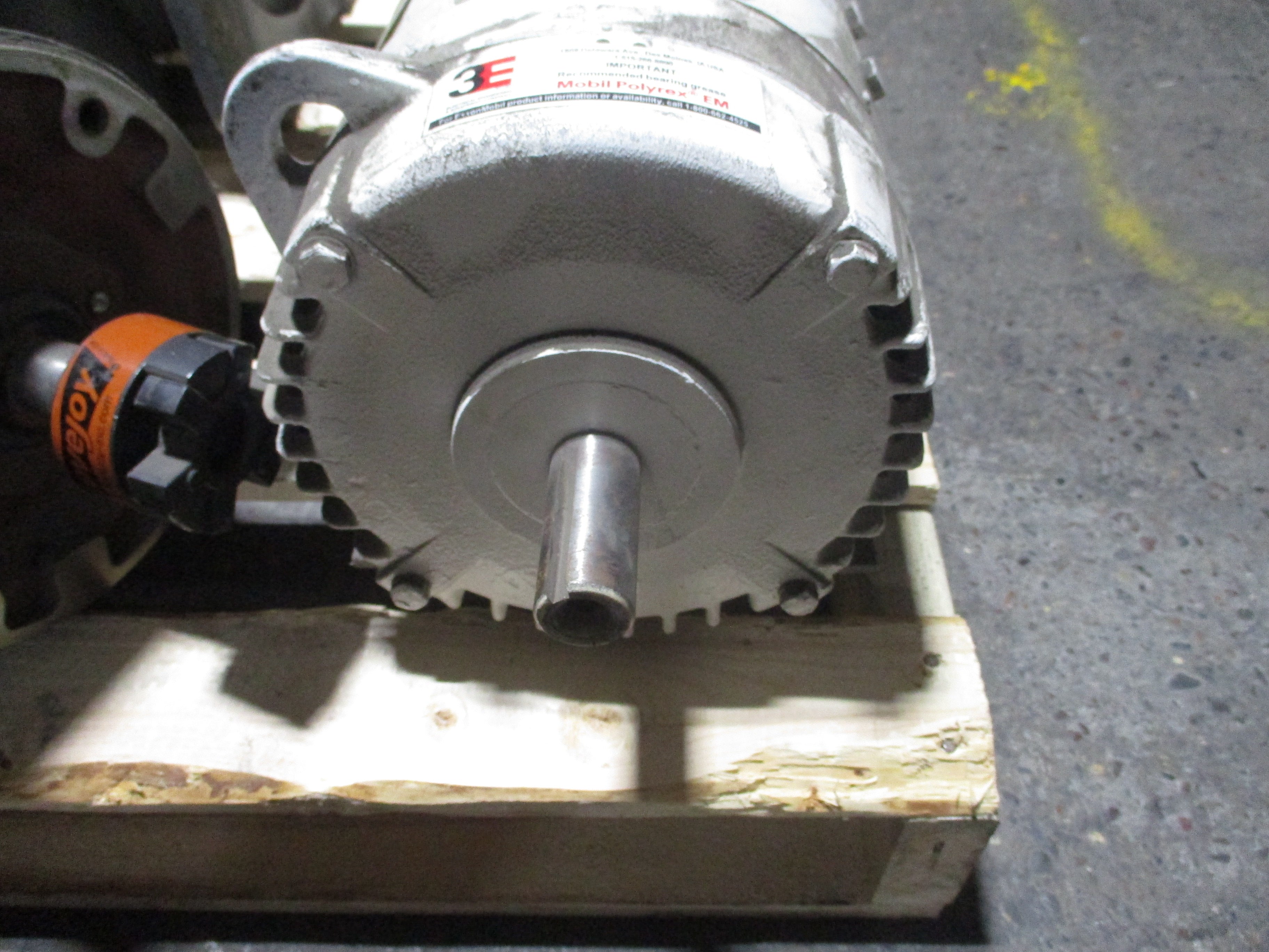 GE DC MOTOR 5CD144PA0138001 5.0HP 1750/2300RPM 240V Enclosure: DPFG 17.7A Shunt