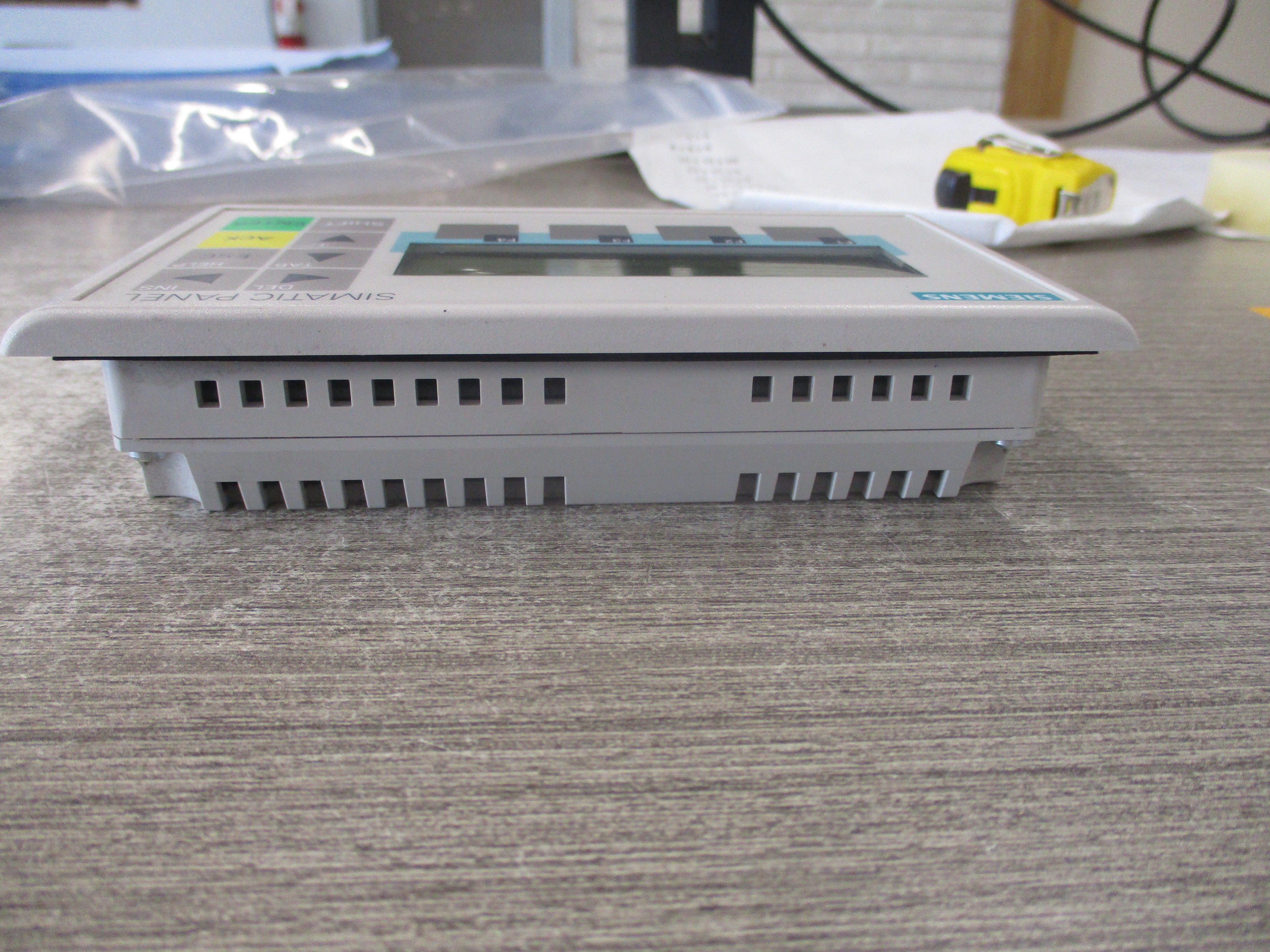 Siemens Simatic OP73 Operator Panel 6AV6 641-0AA11-0AX0 * No Power Connector Used