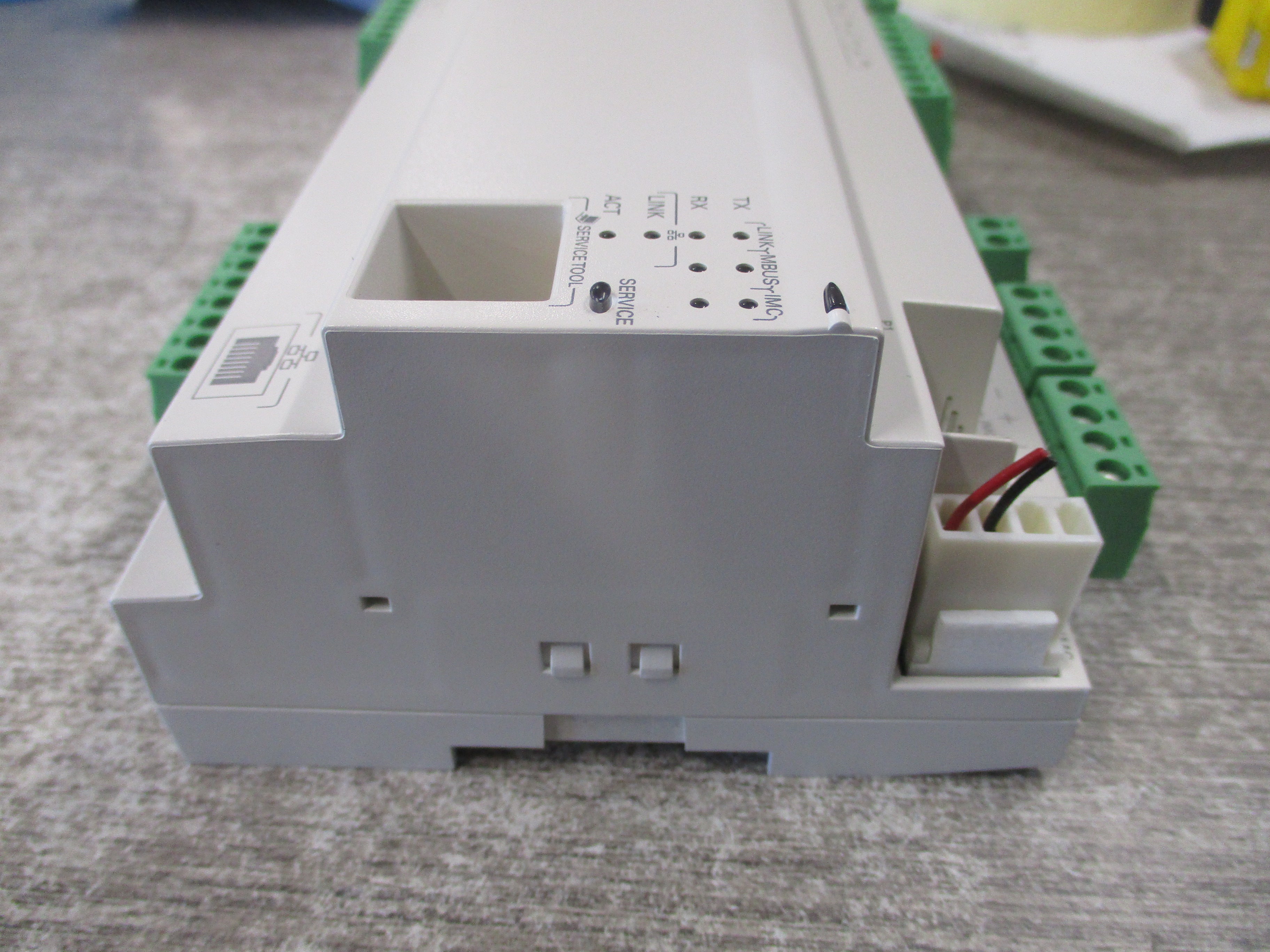 Trane UC600 Controller X13651548010 Rev. 103 24VAC 24VDC Used