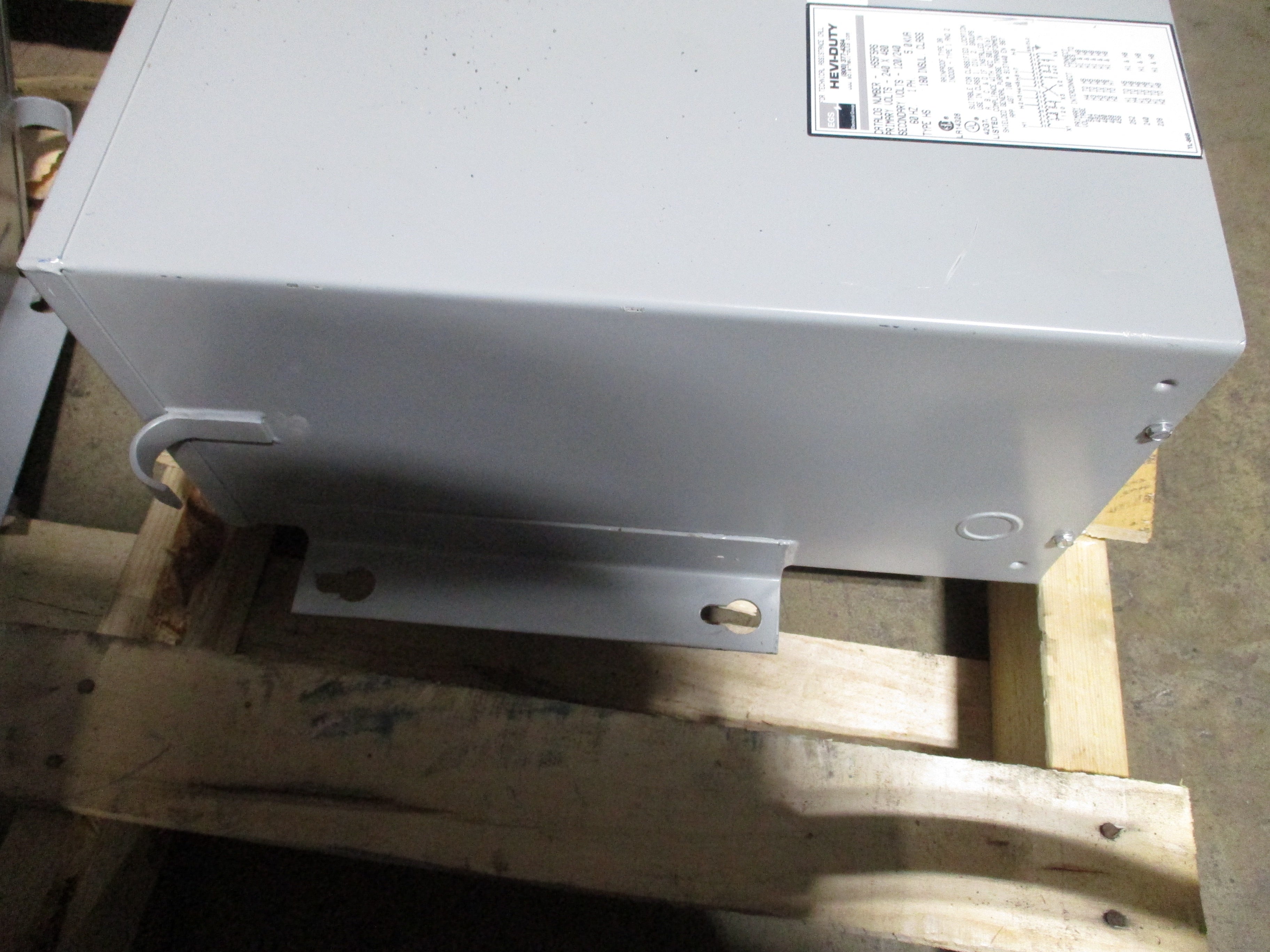 Hevi-Duty 3R Transformer HS5F5AS 5kVA Pri: 240/480V Sec: 120/240V 1Ph 60Hz Used