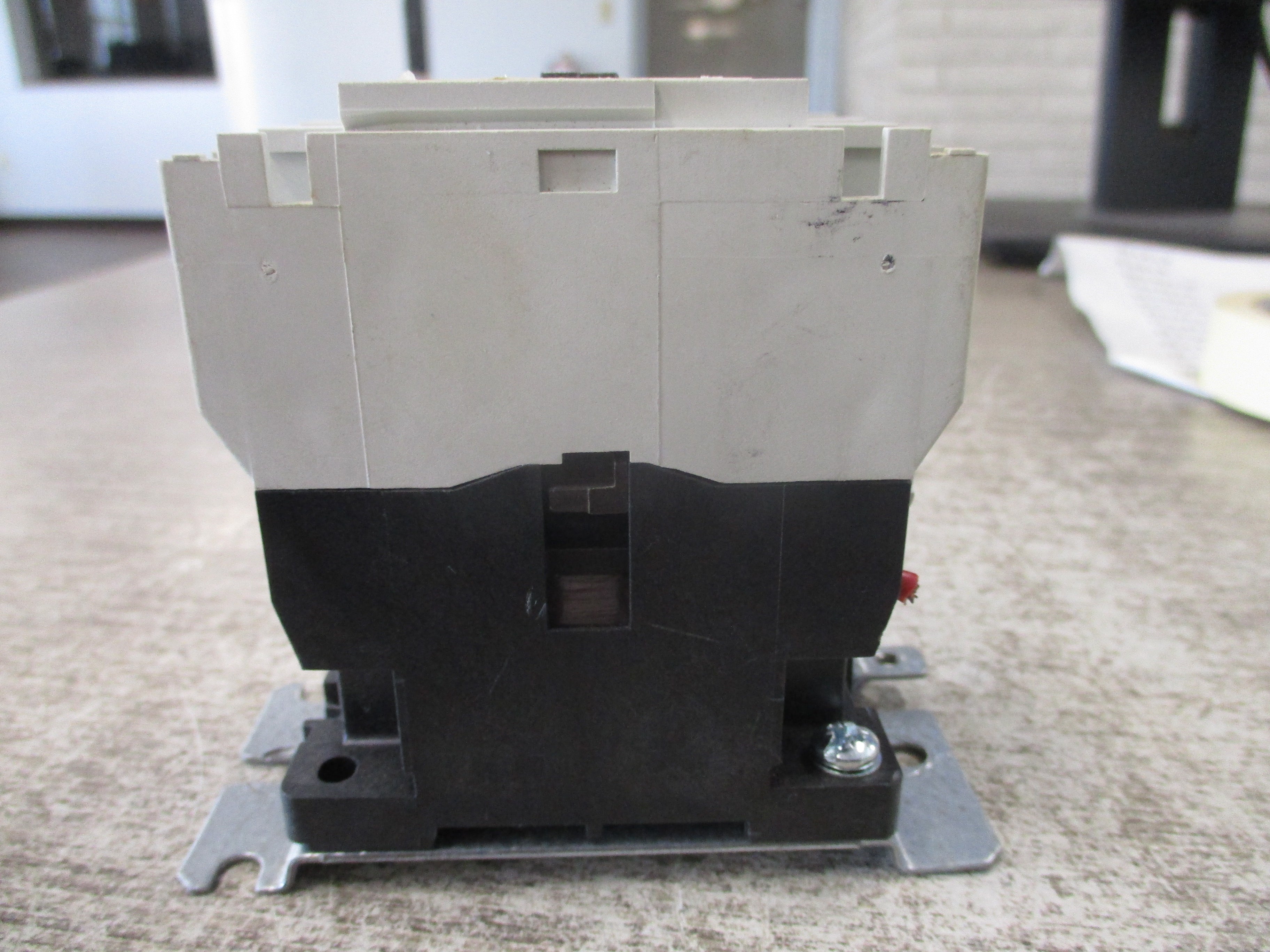 Eaton Lighting Contactor CN35DN3 Ser. B1 120V Coil 30A Used